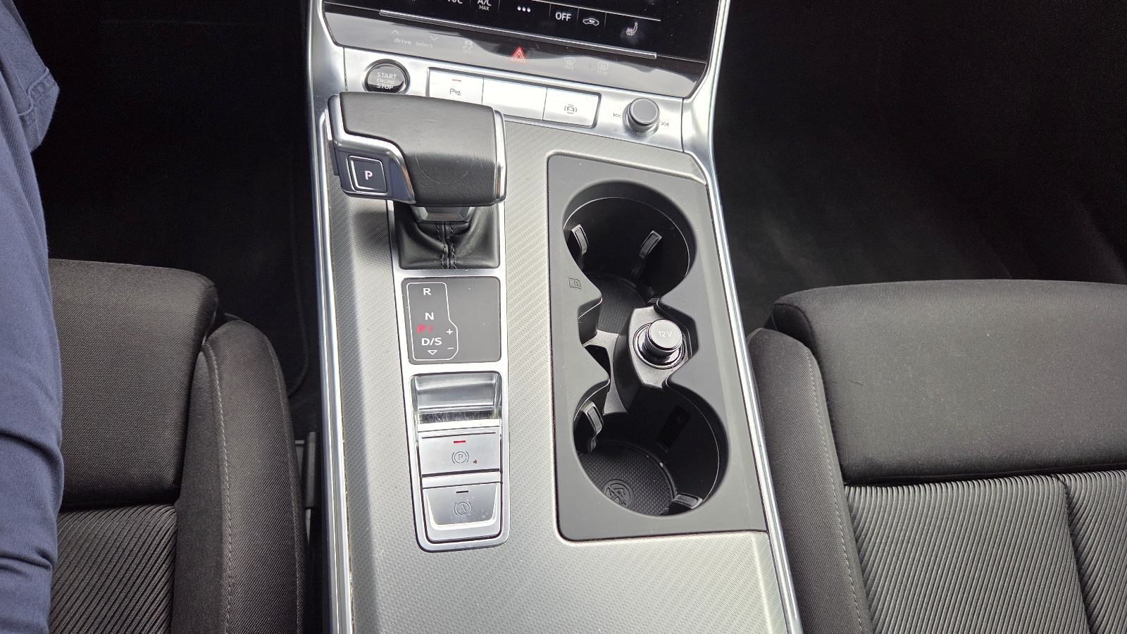 Audi A6 Black edition 150 KW, fotografija 9