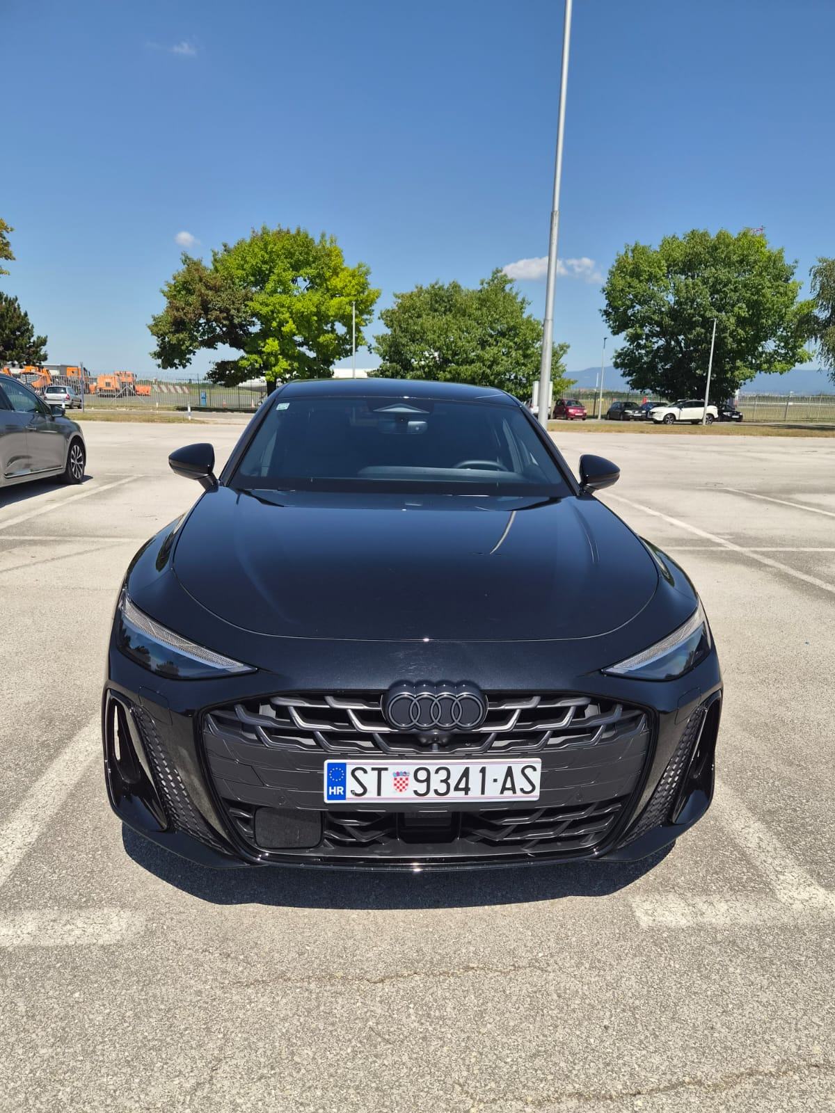 Audi A6 EHybrid Quattro S Line DSG PHEV,dostupno od 15.10.2026.!, pogled izvana - slika 2