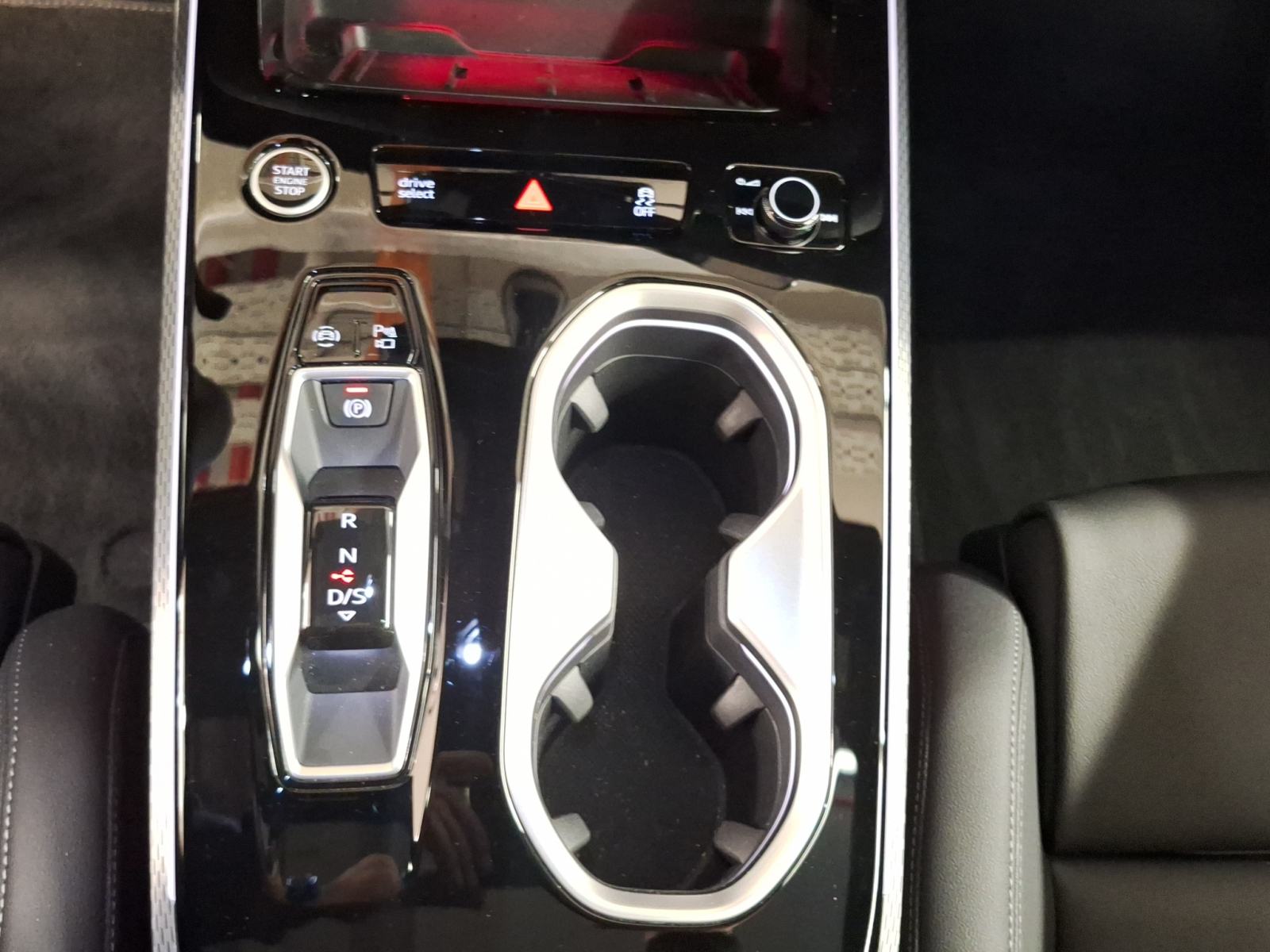 Audi A6 Limousine TDI quattro, fotografija 17