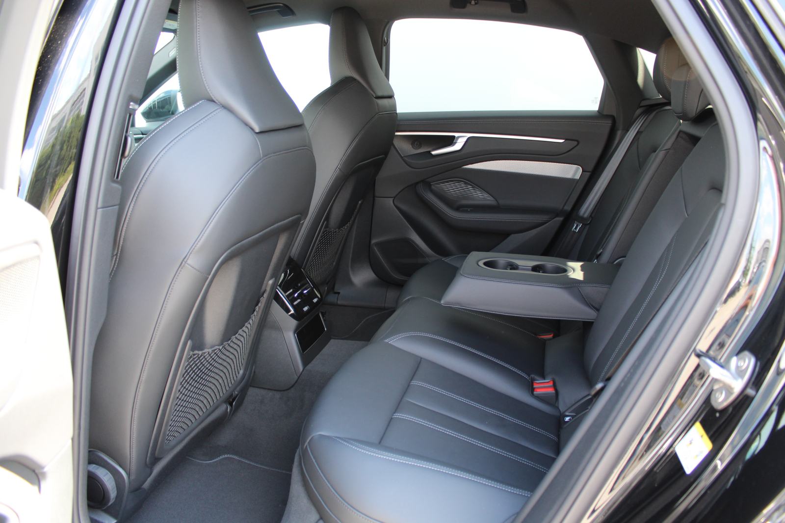 Audi A6 Limousine TDI, fotografija 11