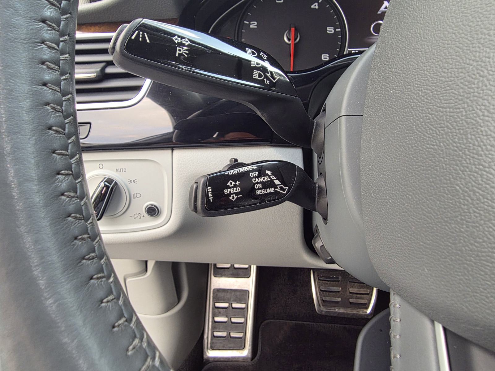 Audi A8 3,0 TDI * EXCLUSIVE * REDIZAJN *RADAR * KAMERE 360 *, fotografija 19