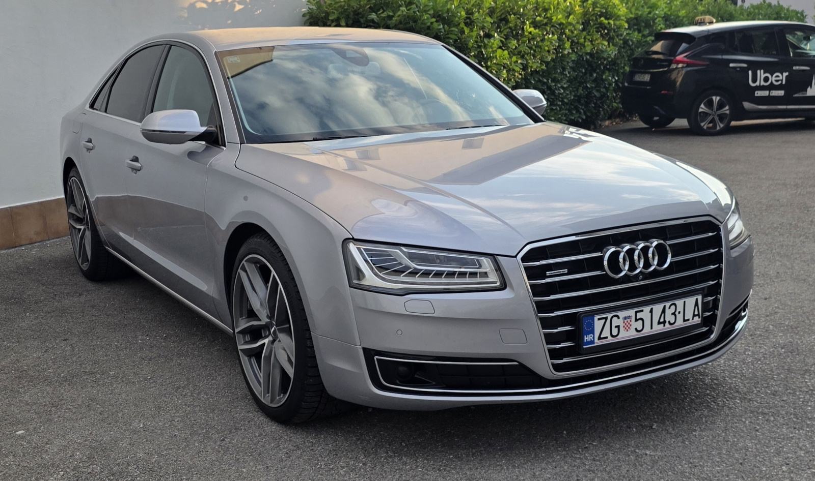 Audi A8 3,0 TDI * EXCLUSIVE * REDIZAJN *RADAR * KAMERE 360 *, fotografija 3
