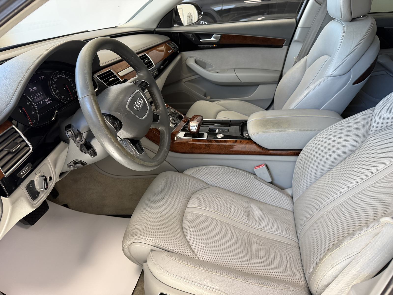 Audi A8 3,0 TDI *** TOP STANJE ***, fotografija 7