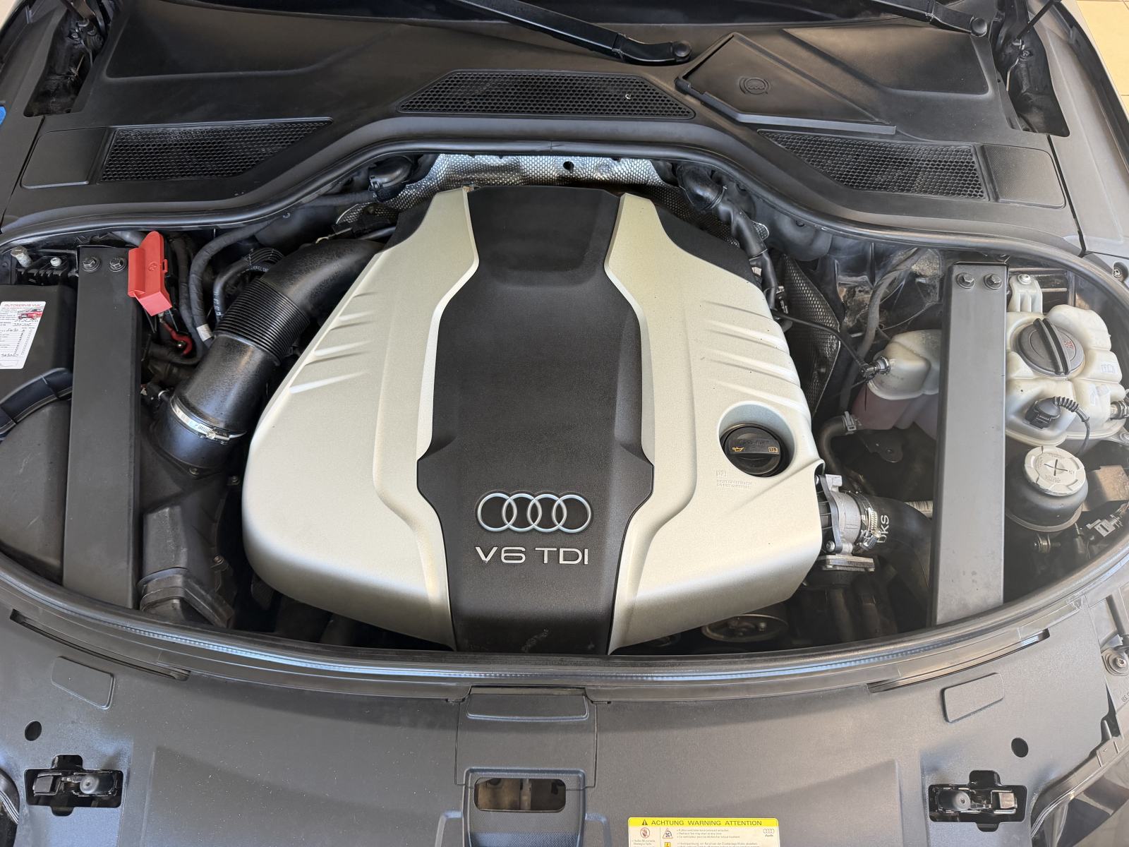 Audi A8 3,0 TDI *** TOP STANJE ***, fotografija 16