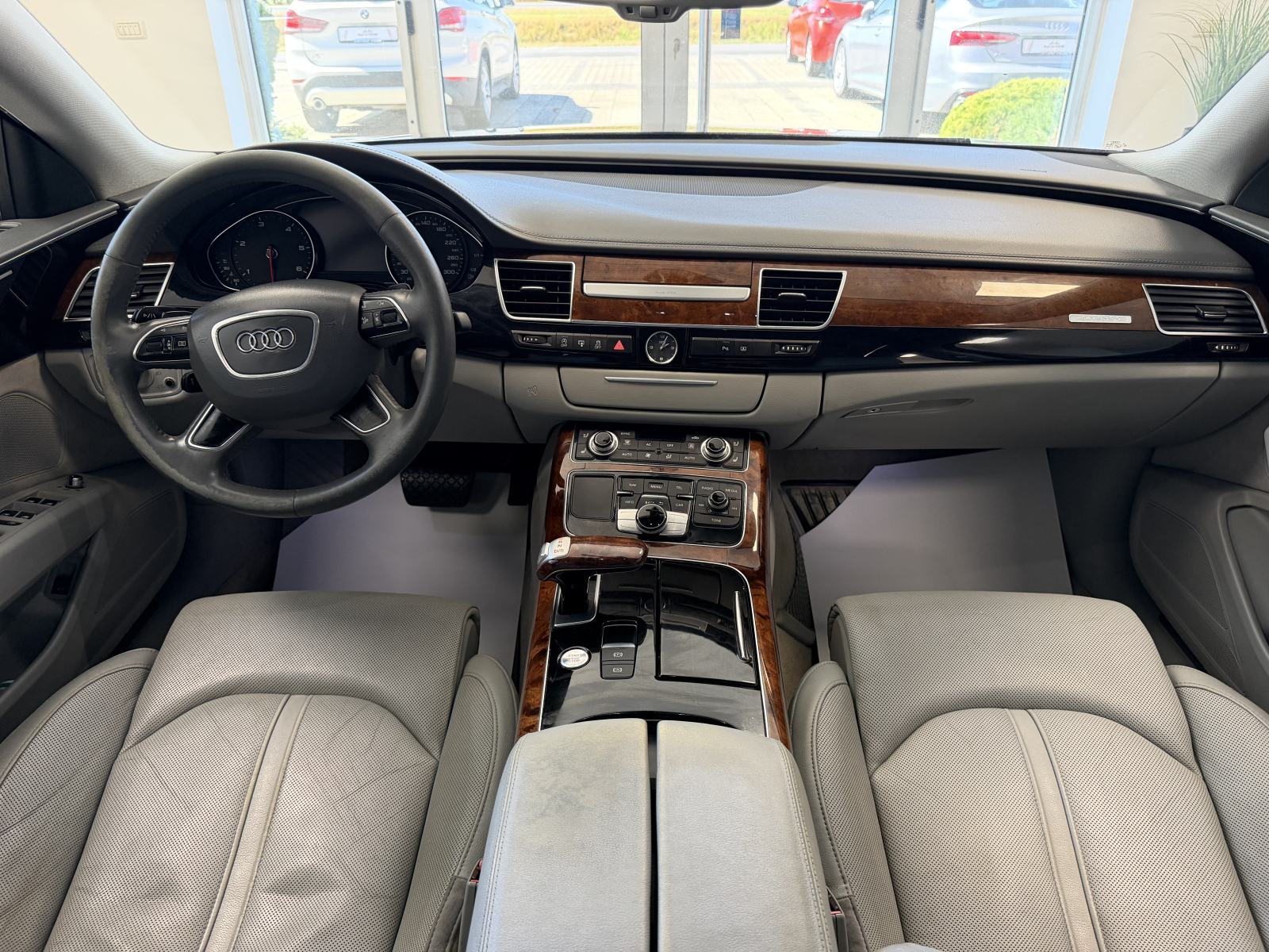 Audi A8 3,0 TDI *** TOP STANJE ***, fotografija 9