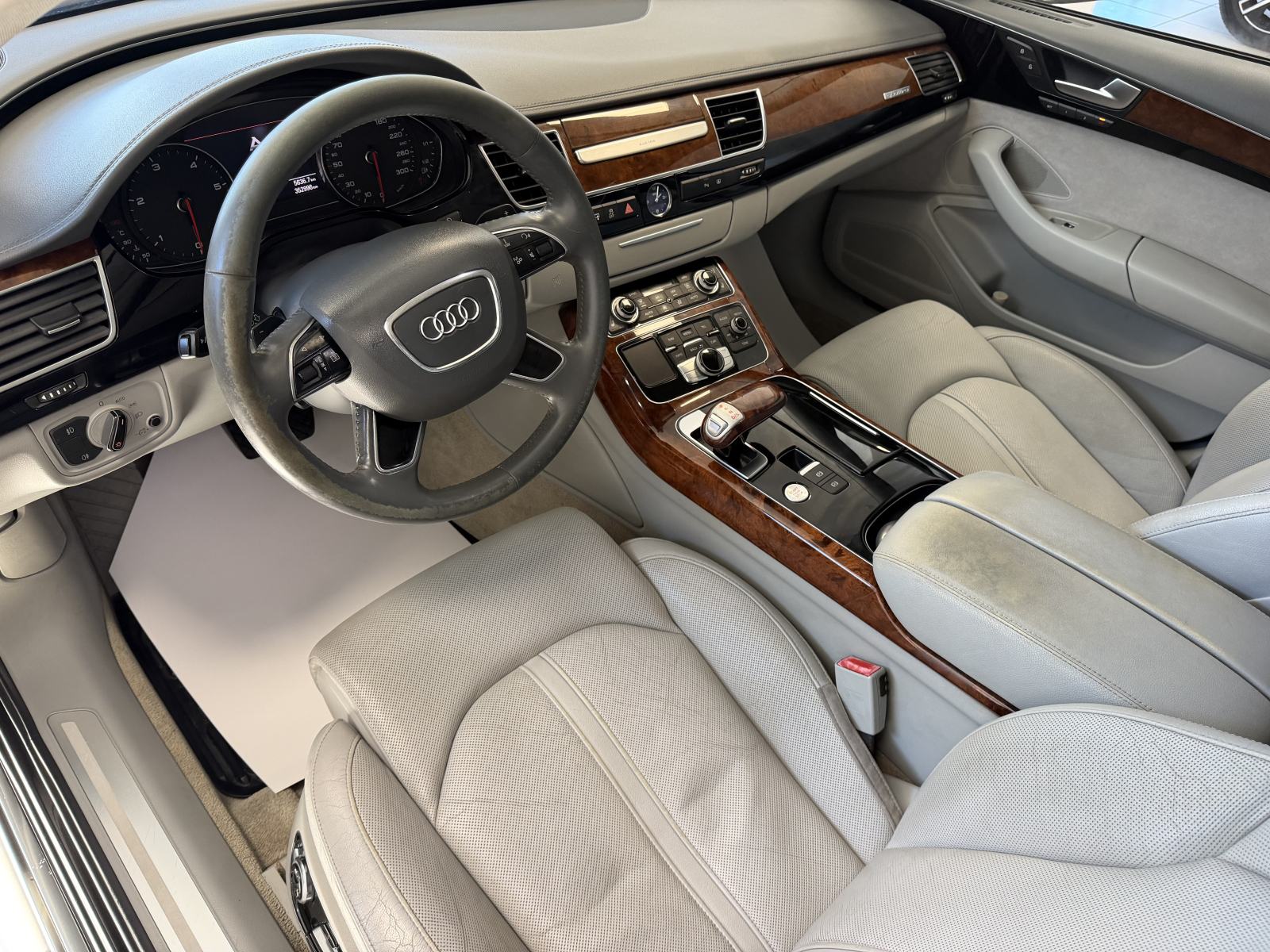 Audi A8 3,0 TDI *** TOP STANJE ***, fotografija 8
