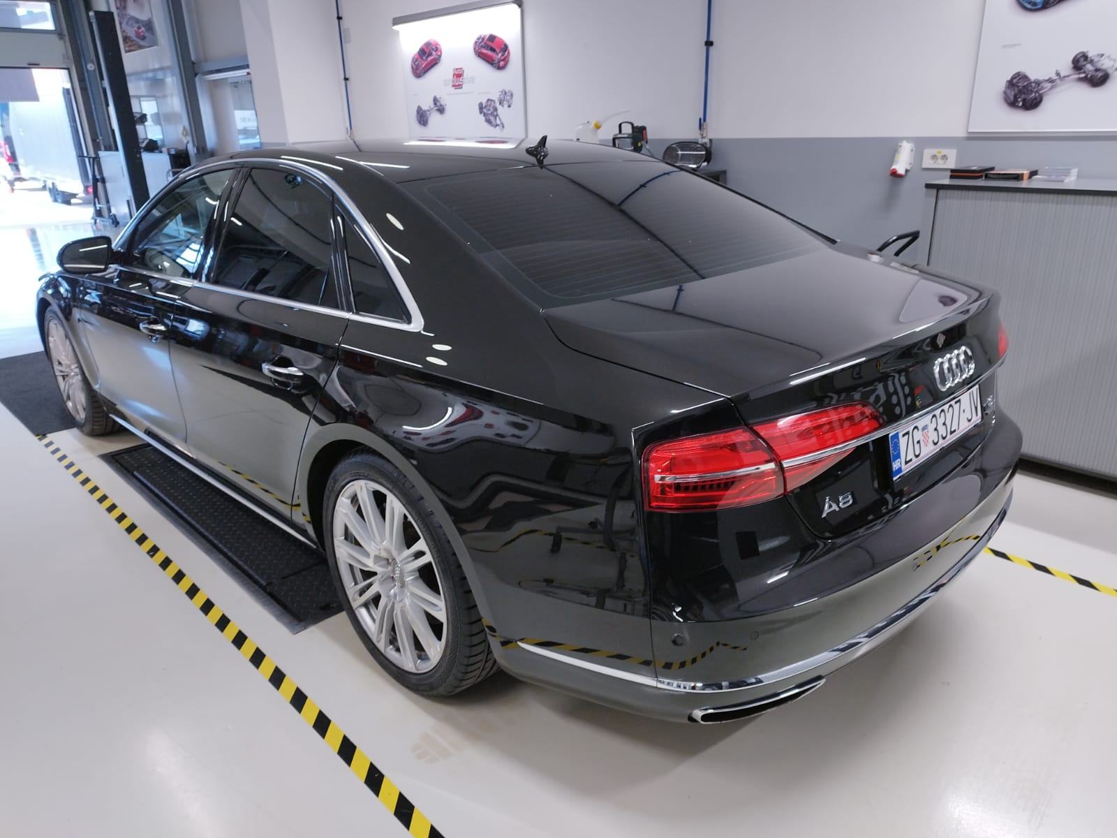 Audi A8 4.0 TFSI Quattro V8 Biturbo | 435 KS, fotografija 16
