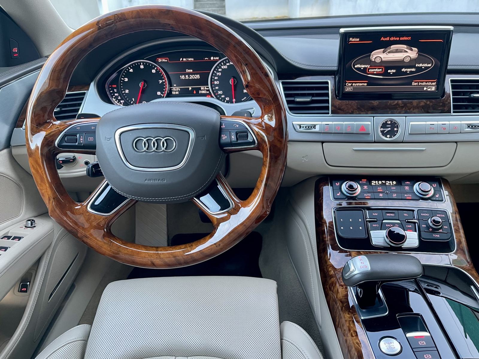 Audi A8 4.0 TFSI Quattro V8 Biturbo | 435 KS, fotografija 9