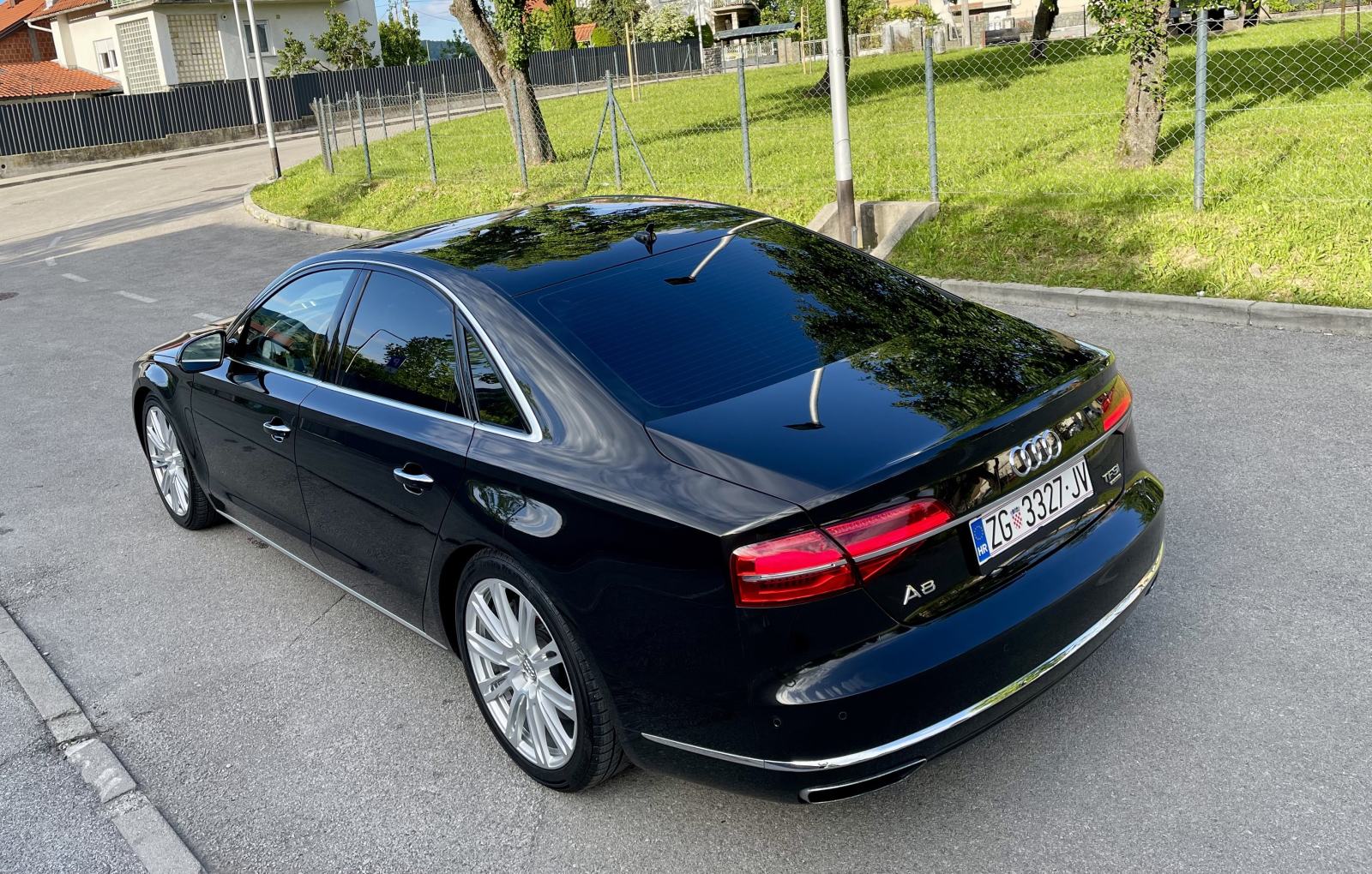 Audi A8 4.0 TFSI Quattro V8 Biturbo | 435 KS, fotografija 2