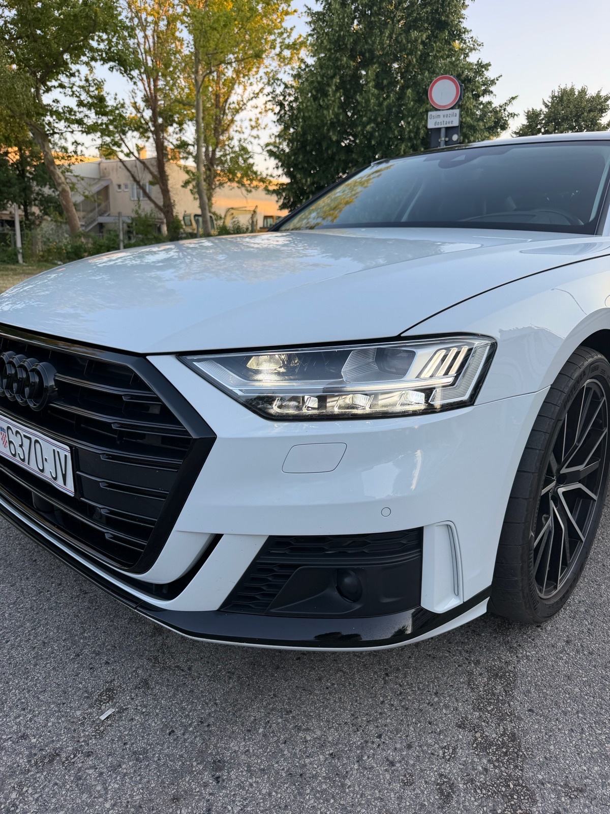 Audi A8 5,0 TDI Pano, Black optic, Sline, Laser, B&O, 2 seta kotaca, fotografija 8