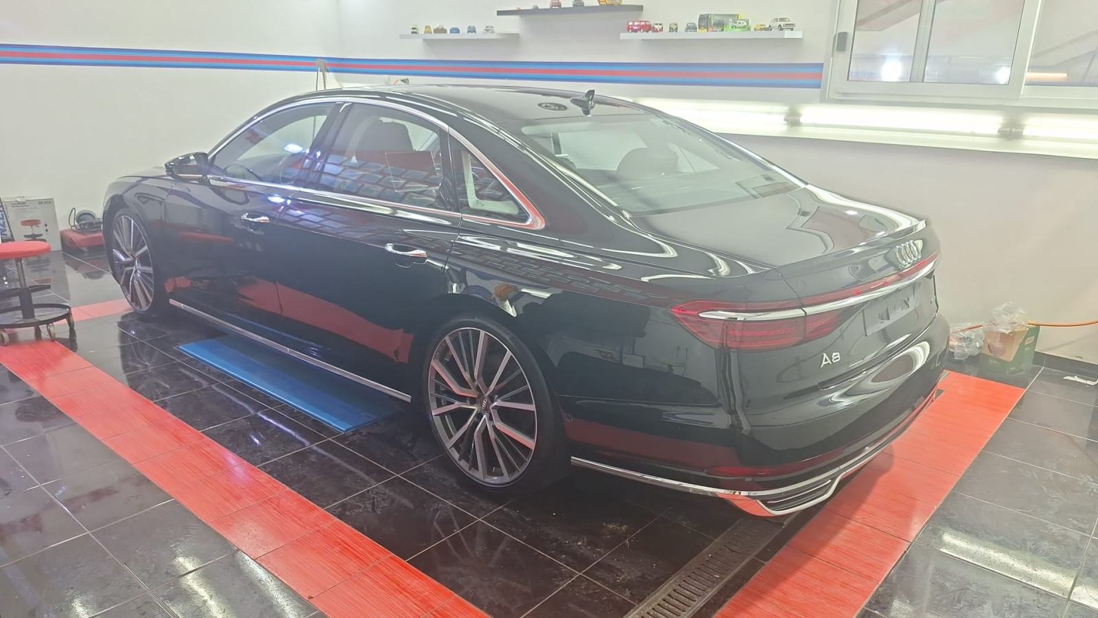 Audi A8 5,0 TDI EXCLUSTIVE,QUATTRO,K 360 ,MAX OPREMA FUUL,3 TV,PDV 25%, fotografija 6