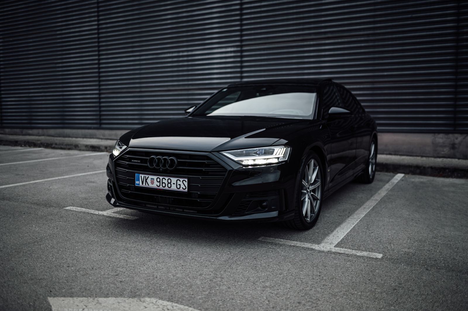 Audi A8 50 TDI Quattro S'line, fotografija 2