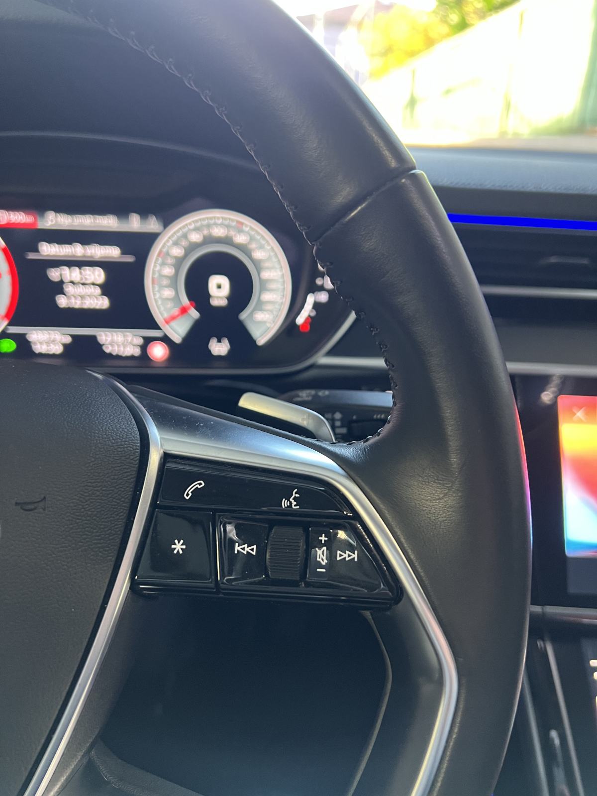 Audi A8 50 TDI quattro, fotografija 8