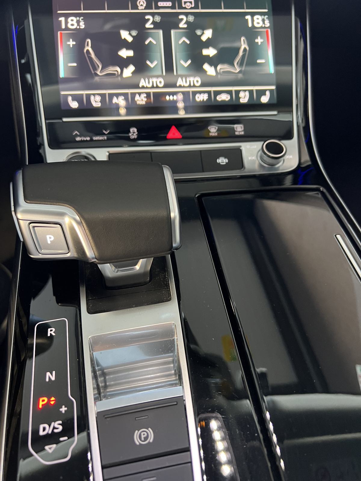 Audi A8 50 TDI quattro, fotografija 9