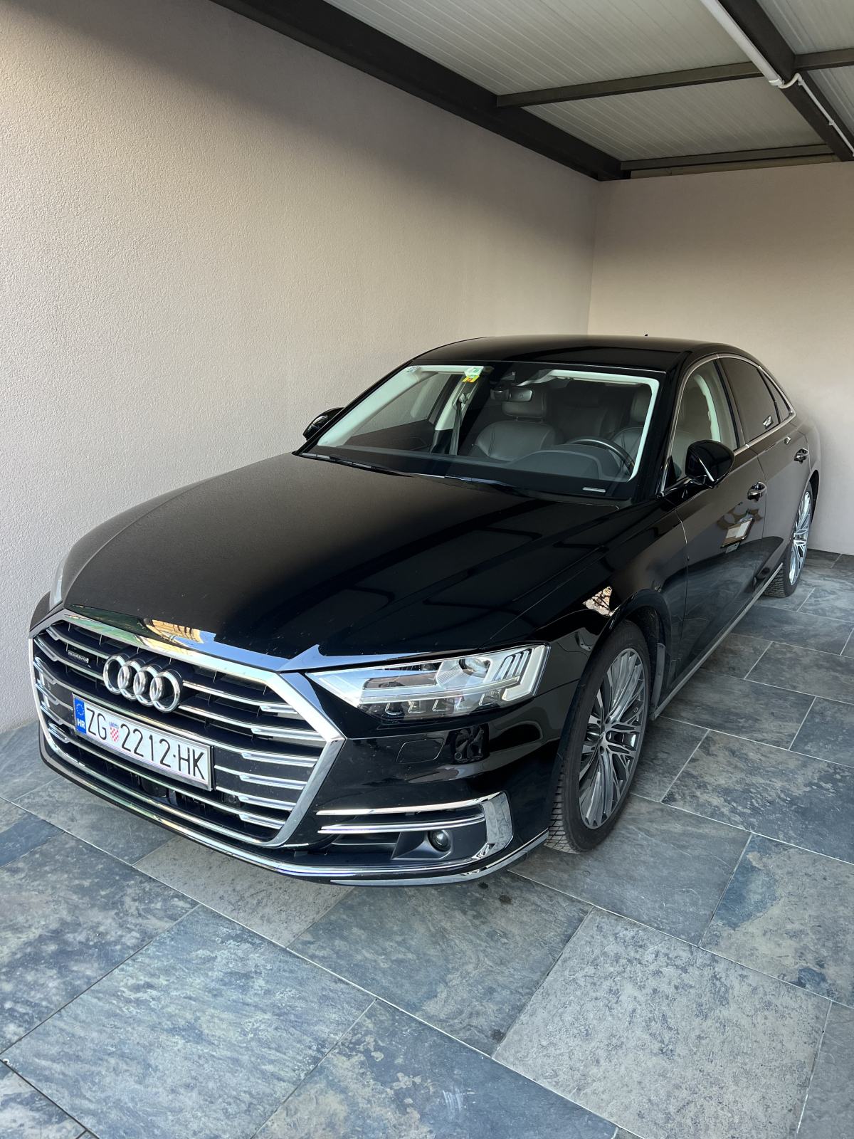 Audi A8 50 TDI quattro, fotografija 4