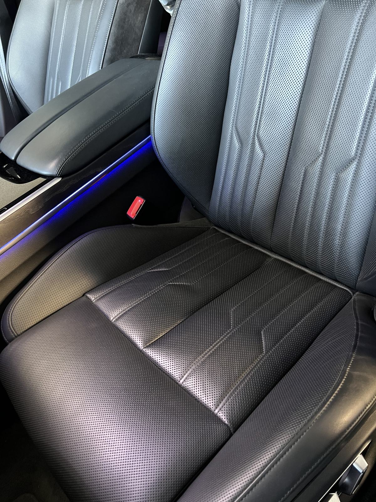 Audi A8 50 TDI quattro, fotografija 11