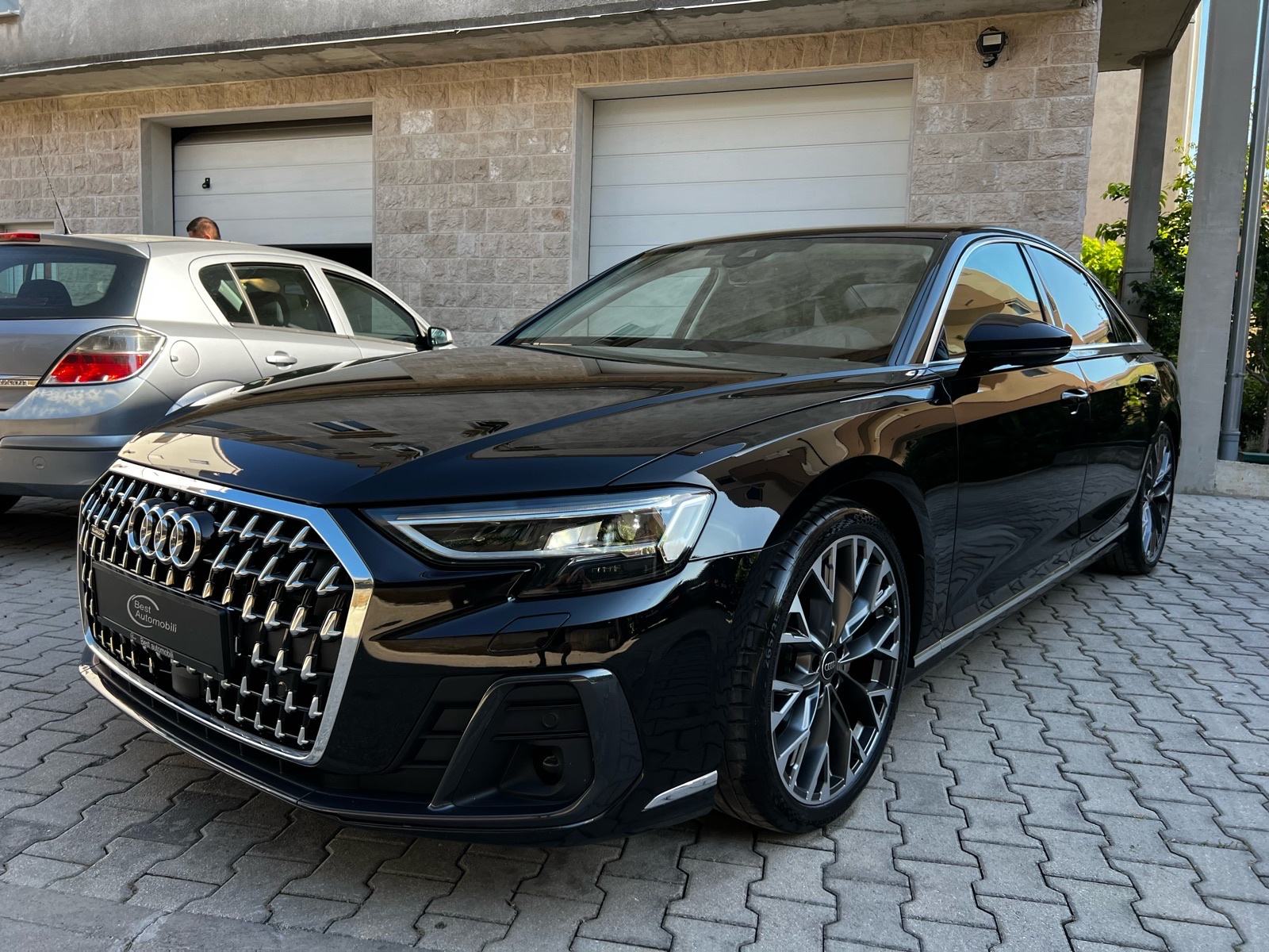 Audi A8 50 TDI Quattro | 286 KS + 48V MHEV | Kao nov | 32000 km | PDV