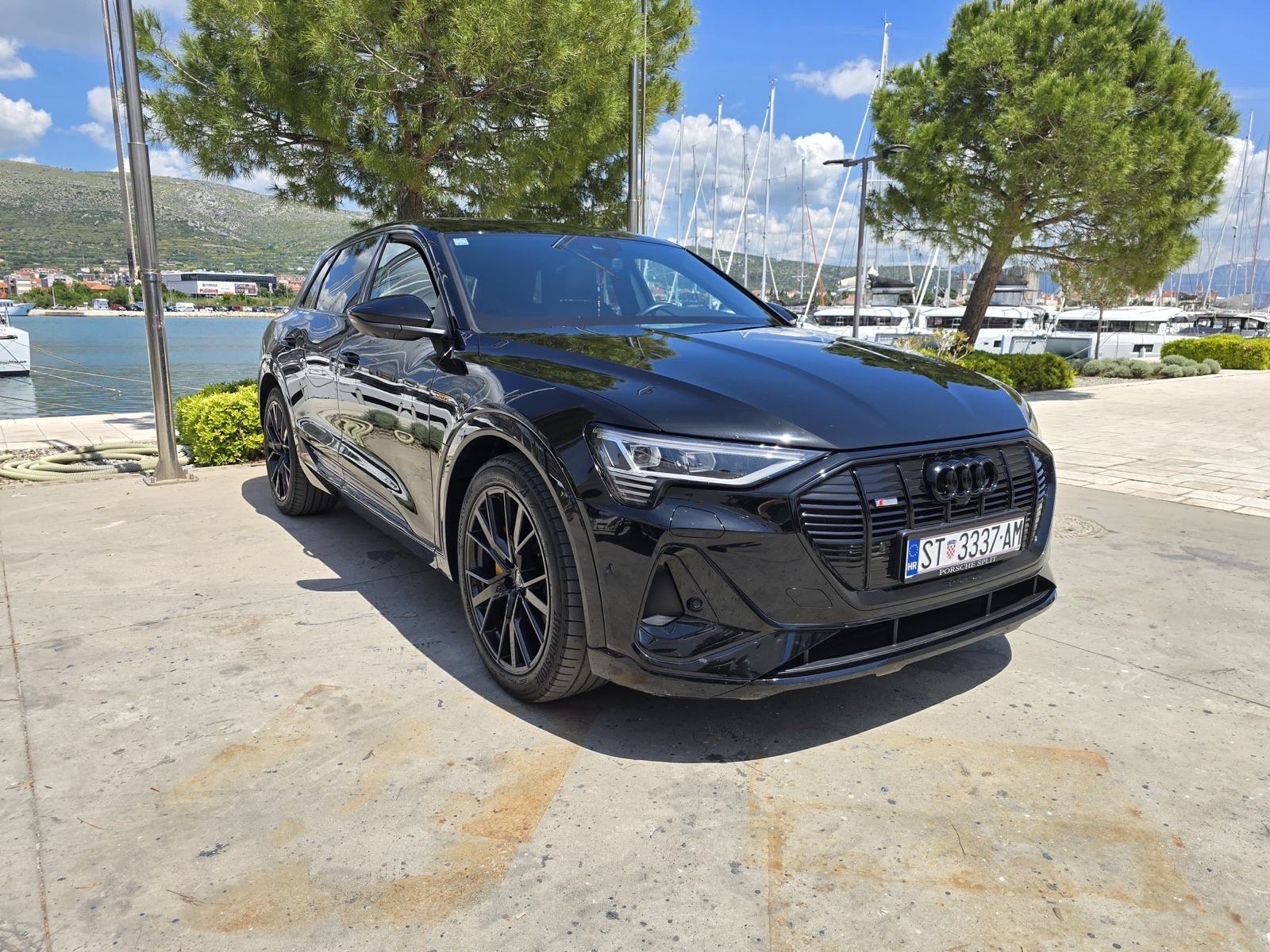 AUDI Q8 e-tron 55 QUATRO 2XS-LINE BLACK EDITION, fotografija 3