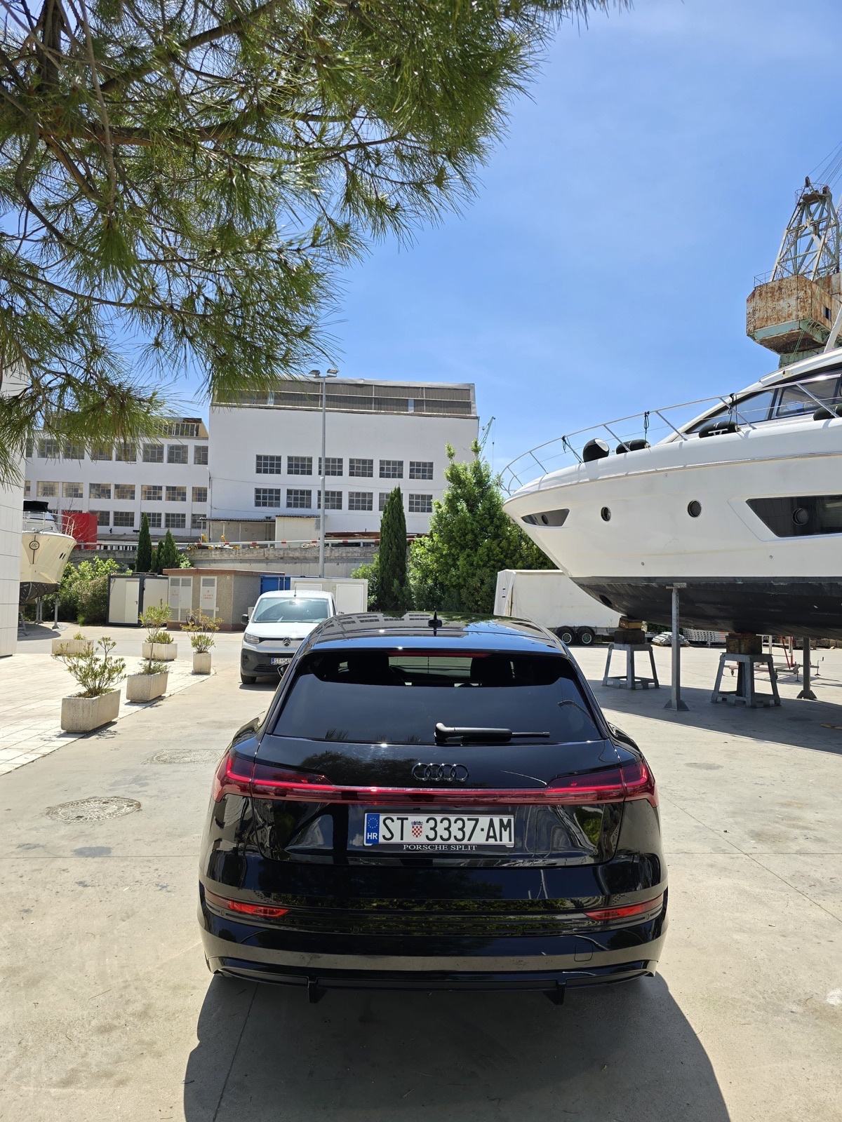AUDI Q8 e-tron 55 QUATRO 2XS-LINE BLACK EDITION, fotografija 5
