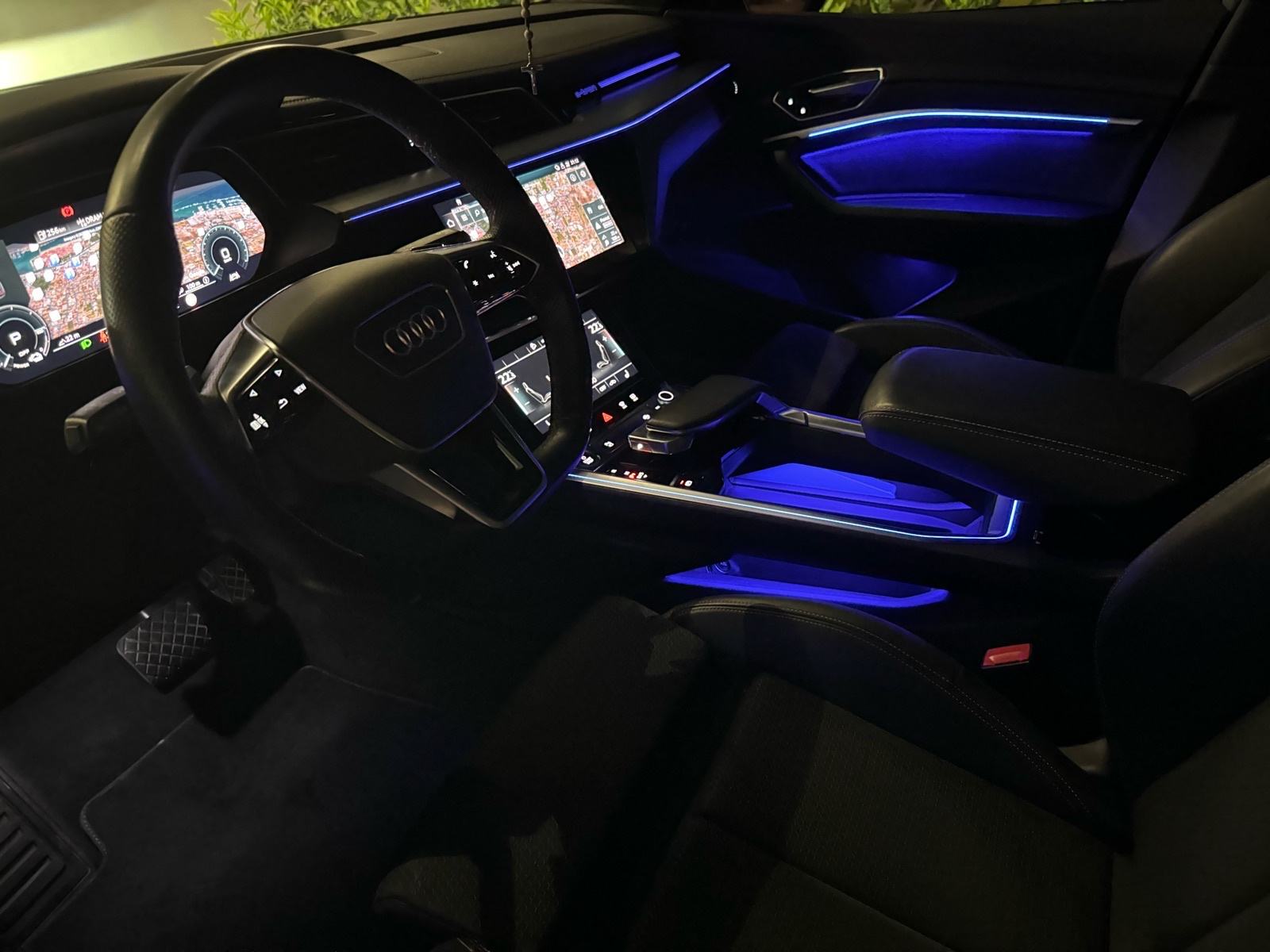 AUDI Q8 e-tron 55 QUATRO 2XS-LINE BLACK EDITION, fotografija 15