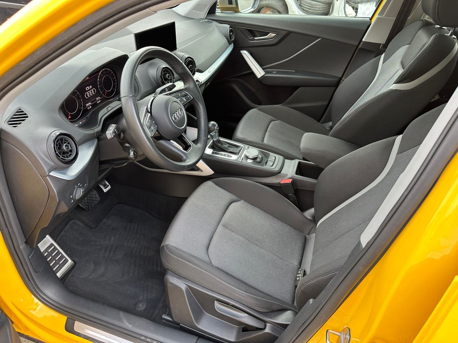 *** AUDI Q2 S-tronic AUTOMATIK ***, fotografija 3