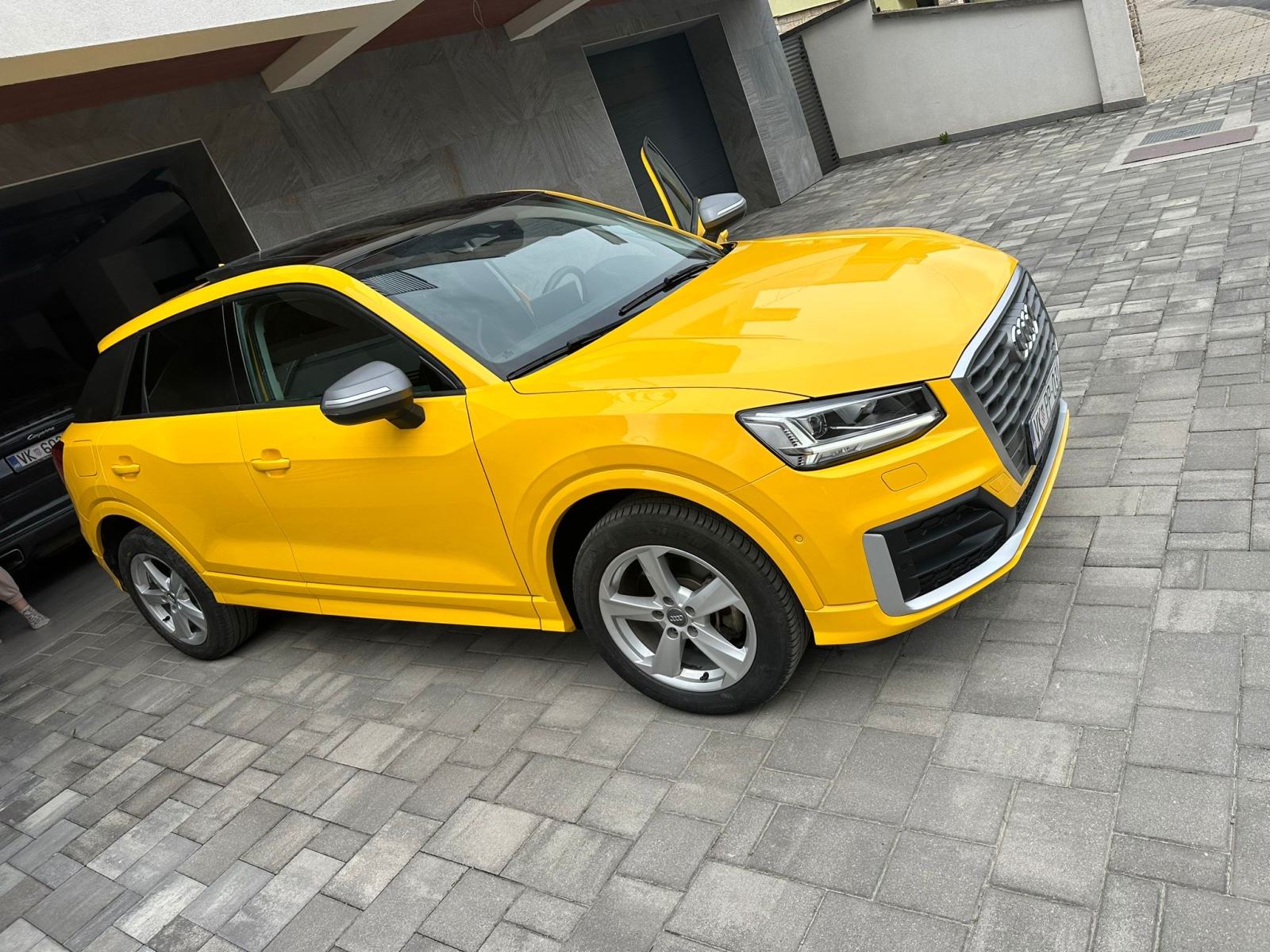 *** AUDI Q2 S-tronic AUTOMATIK ***, fotografija 2