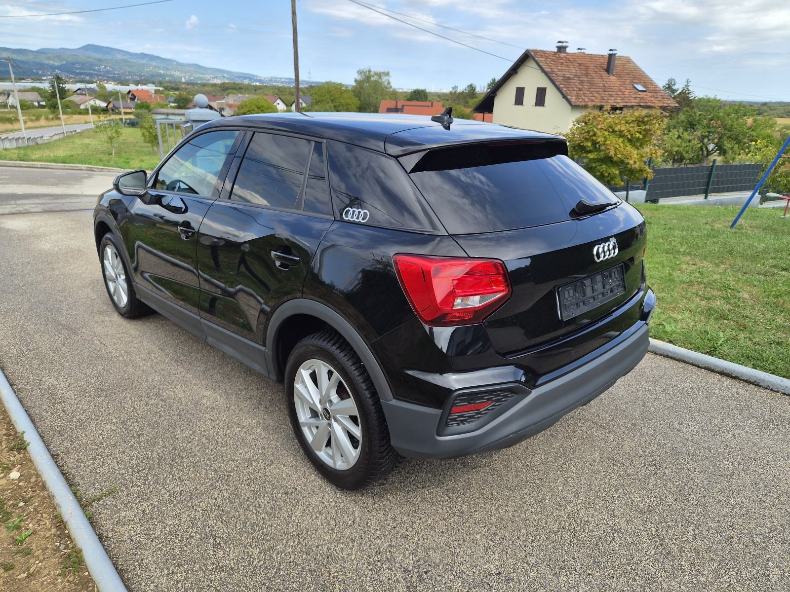 Audi Q2 1.5 TFSI 150ks Automatik (37000km), fotografija 2