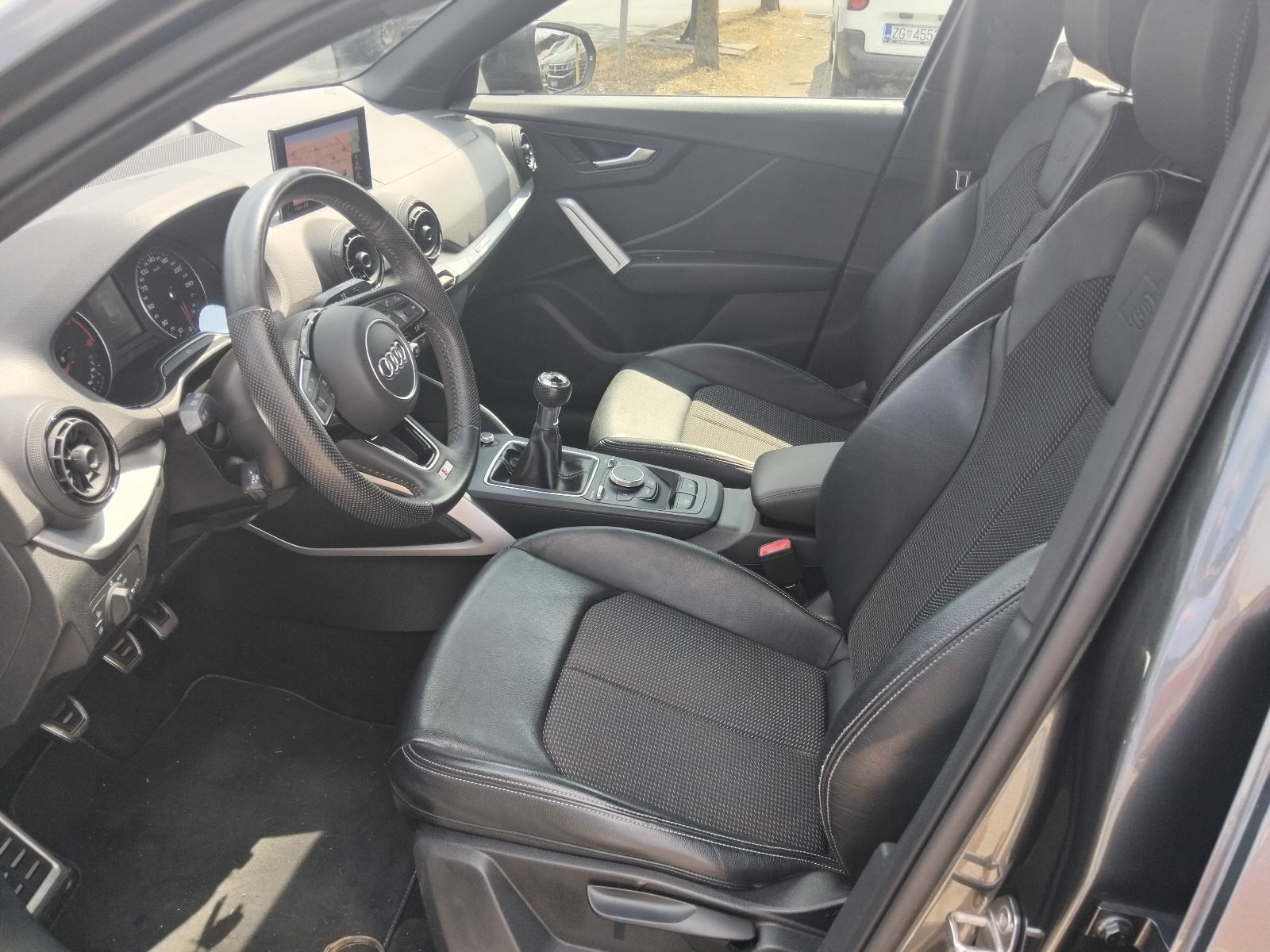 Audi Q2 1,6 TDI,115Ks,Servisna samo 89.000 Tkm,Navigacija,, fotografija 8