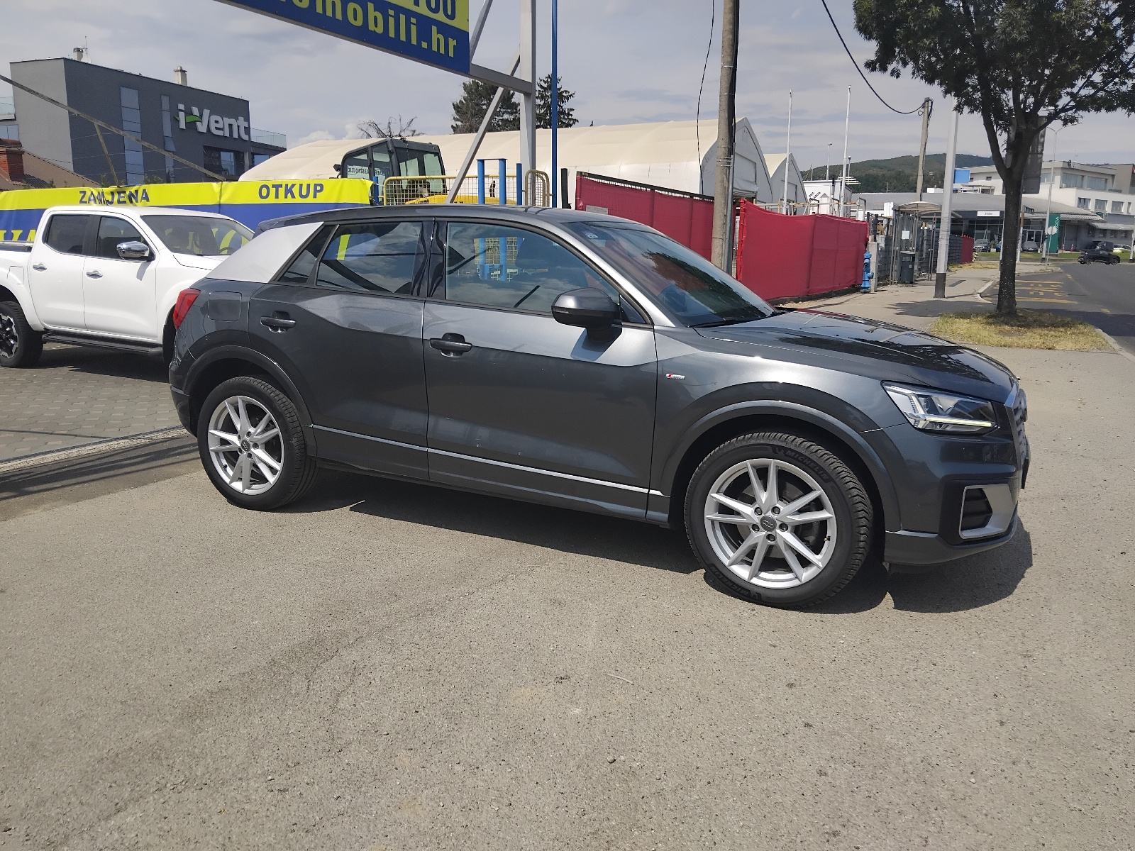 Audi Q2 1,6 TDI,115Ks,Servisna samo 89.000 Tkm,Navigacija,, fotografija 3