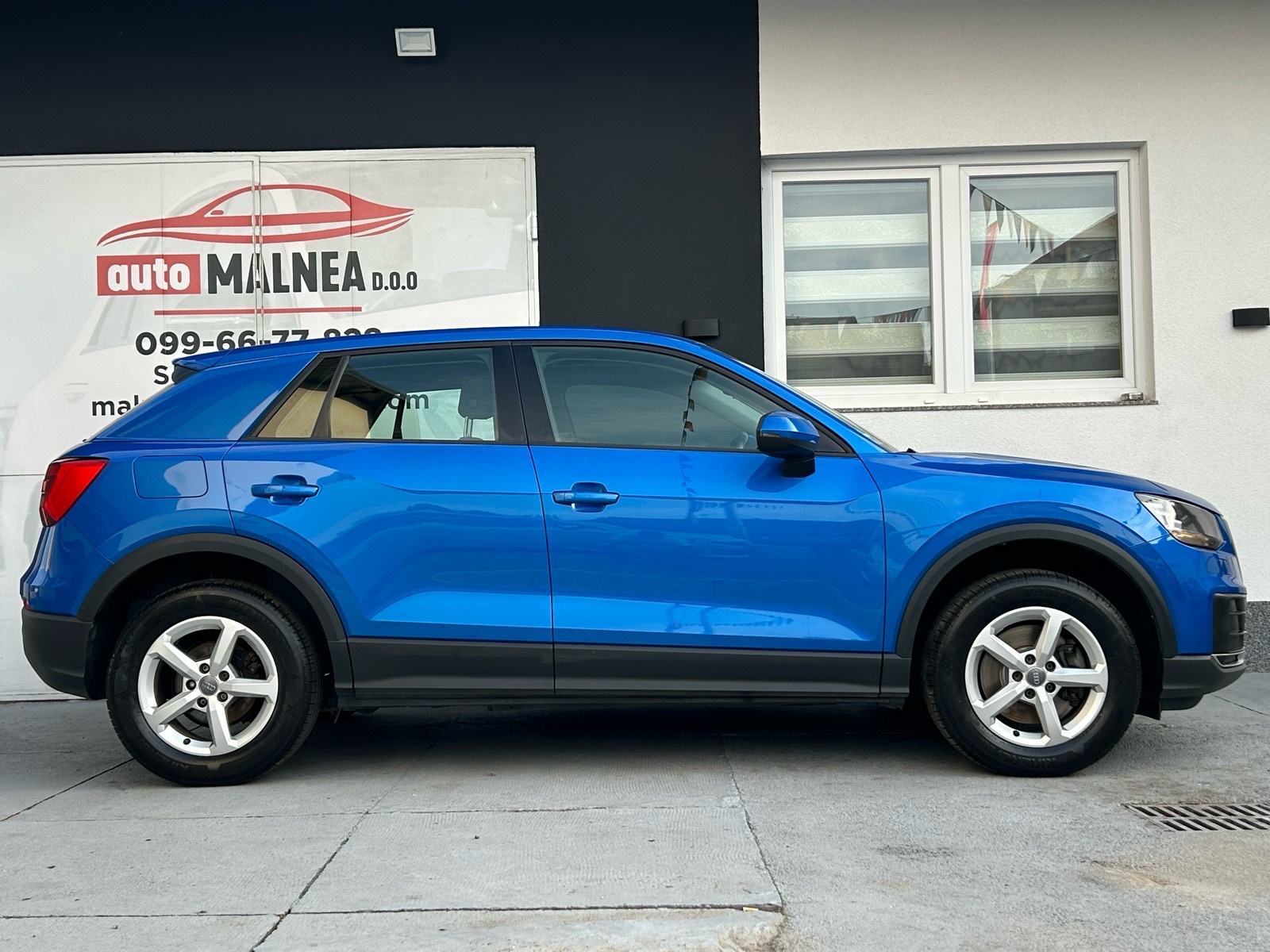 Audi Q2 1,6 TDI 2017G.NOVI MODEL PERLA PLAVA BOJA TOP STANJE SERVISNA, fotografija 10
