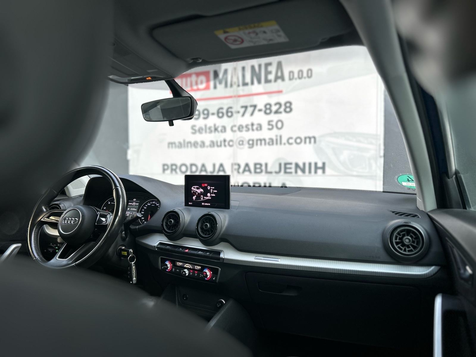 Audi Q2 1,6 TDI 2017G.NOVI MODEL PERLA PLAVA BOJA TOP STANJE SERVISNA, fotografija 19