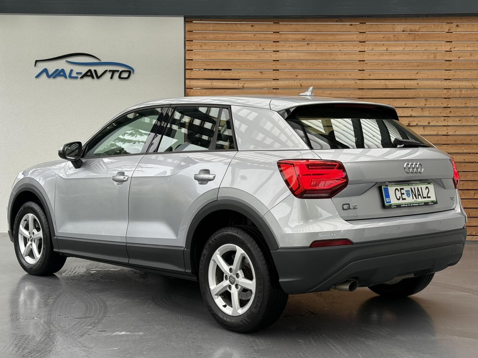 Audi Q2 1,6 TDI Aut. LED-NAVIGACIJA-ACC-NAPRAVLJEN VELIK SERVIS, fotografija 4