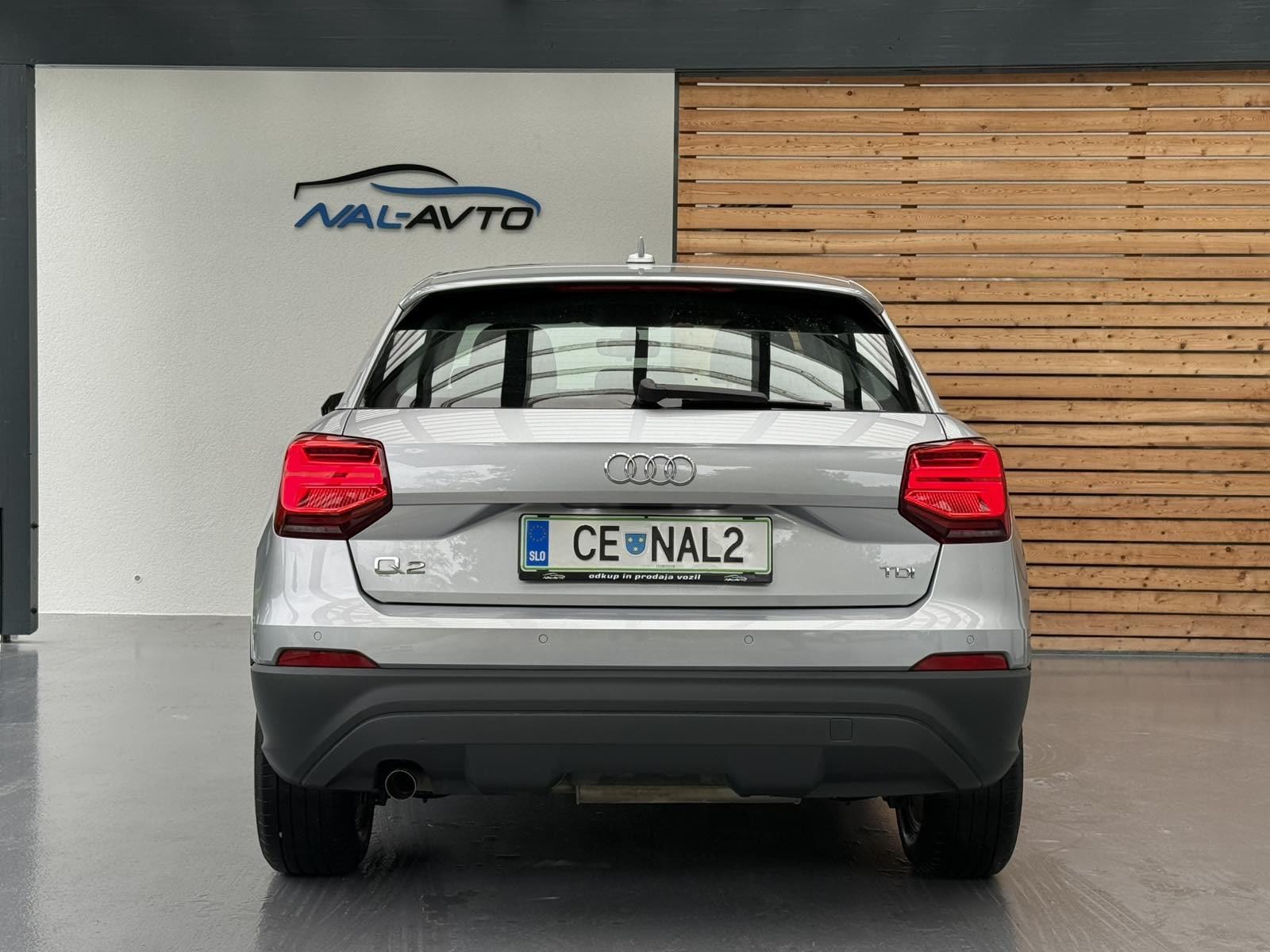 Audi Q2 1,6 TDI Aut. LED-NAVIGACIJA-ACC-NAPRAVLJEN VELIK SERVIS, fotografija 5