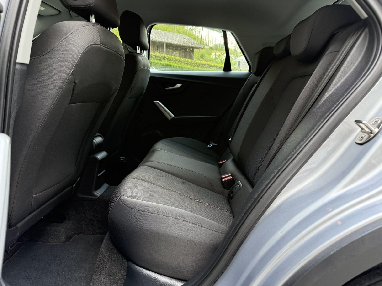 Audi Q2 1,6 TDI Aut. LED-NAVIGACIJA-ACC-NAPRAVLJEN VELIK SERVIS, fotografija 13