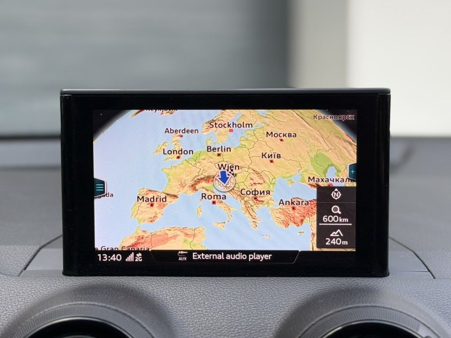Audi Q2 1,6 TDI Aut. LED-NAVIGACIJA-ACC-NAPRAVLJEN VELIK SERVIS, fotografija 15
