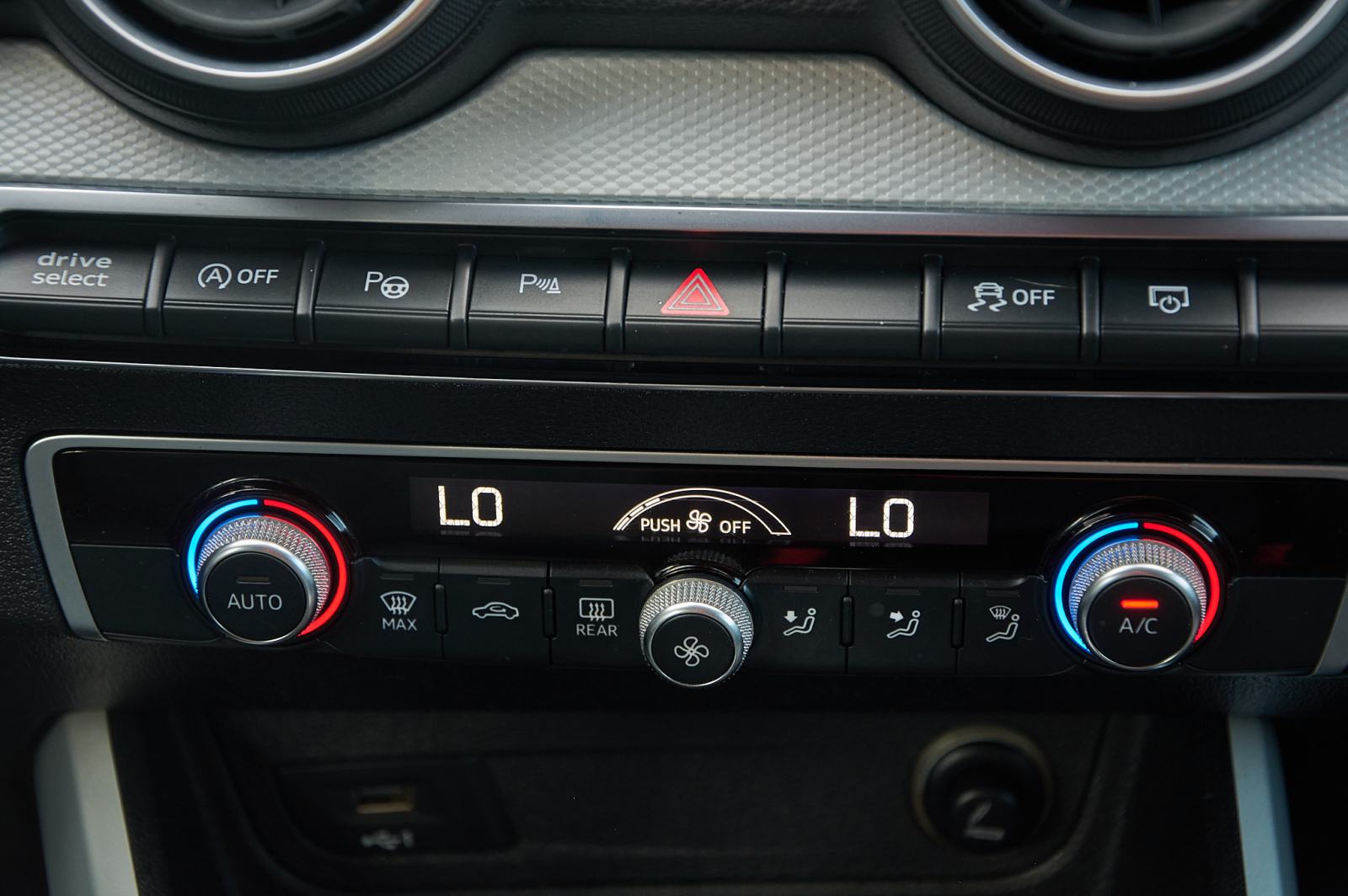 AUDI Q2 1.6 TDI automatic 2018g. Mog. zamjena za jeftinije i skuplje., fotografija 16