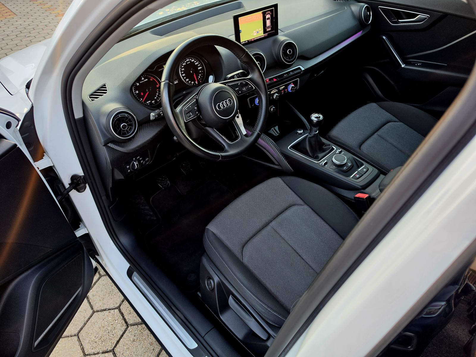 Audi Q2 1,6 TDI,ODLIČAN,,SERVISNA,,130628KM, fotografija 13