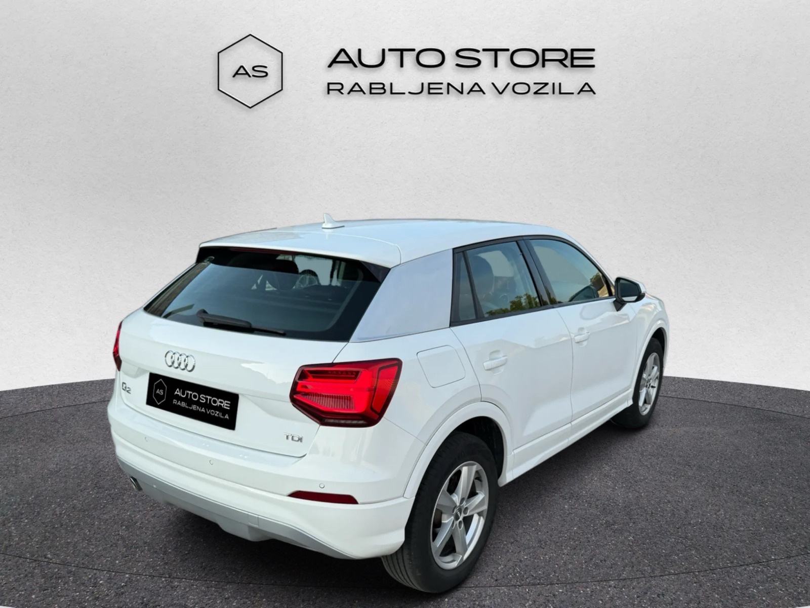 Audi Q2 1,6 TDI S tronic | JAMSTVO 12/24 | LED, VEL. SERVIS, HR AUTO, fotografija 3