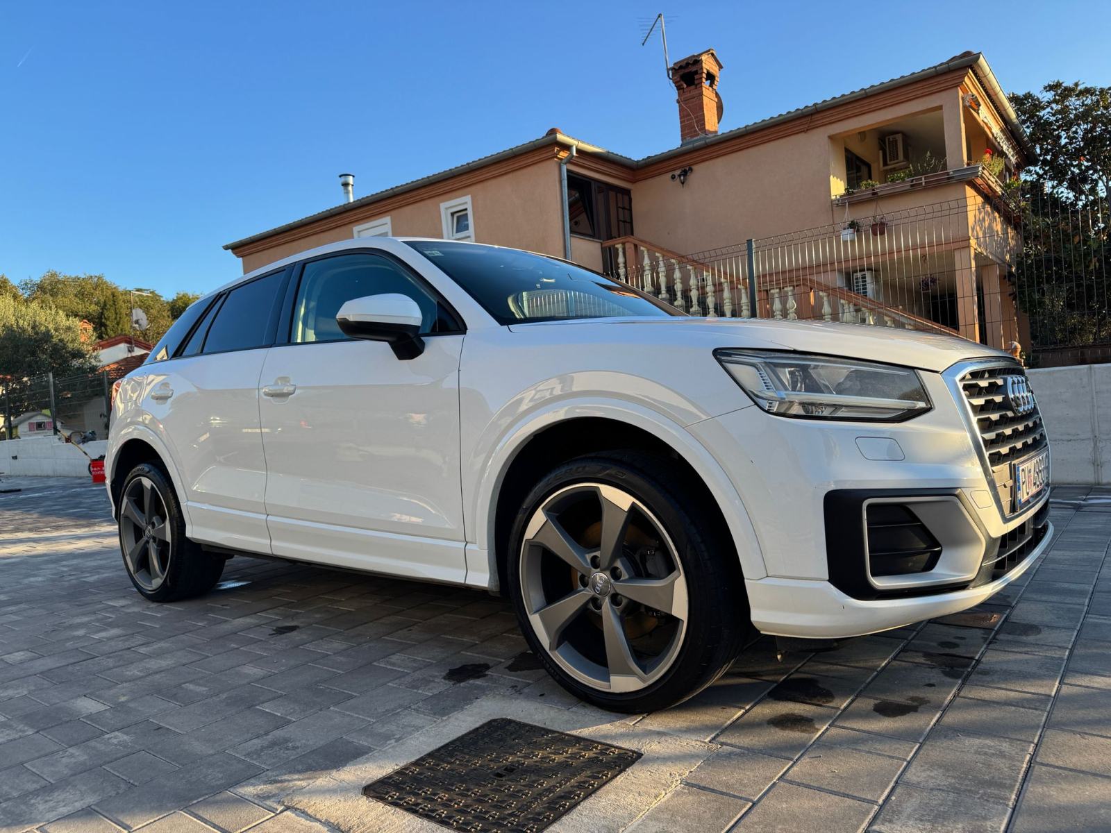 Audi Q2 1,6 TDI S TRONIC SPORT, fotografija 2