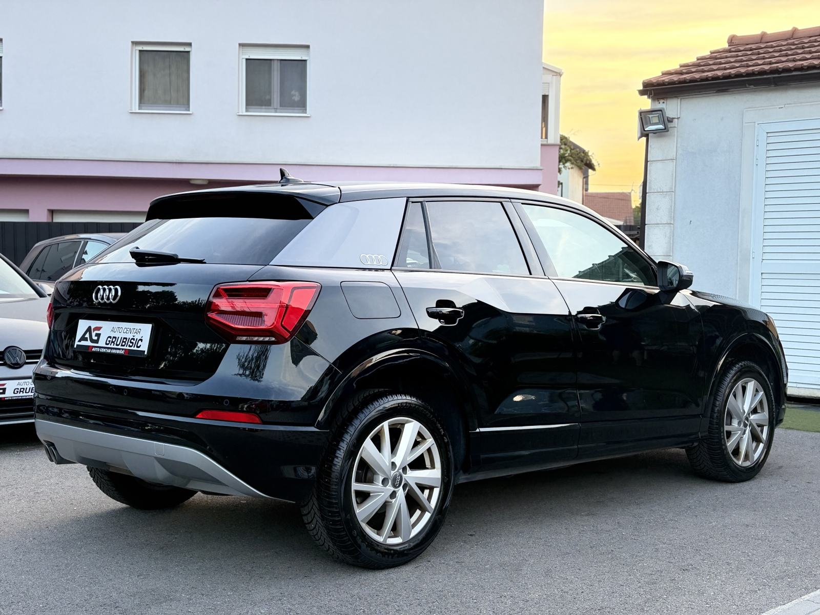 Audi Q2 2,0 TDI 150KS Sport *Top oprema* *Nove gume* *Jamstvo*, fotografija 5