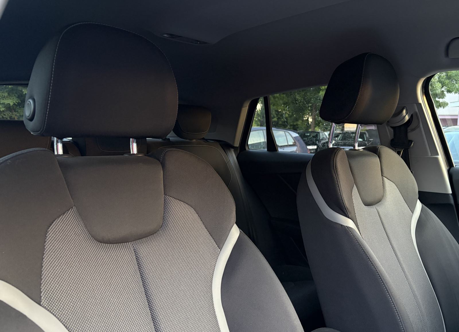 Audi Q2 2,0 TDI 150KS Sport *Top oprema* *Nove gume* *Jamstvo*, fotografija 17