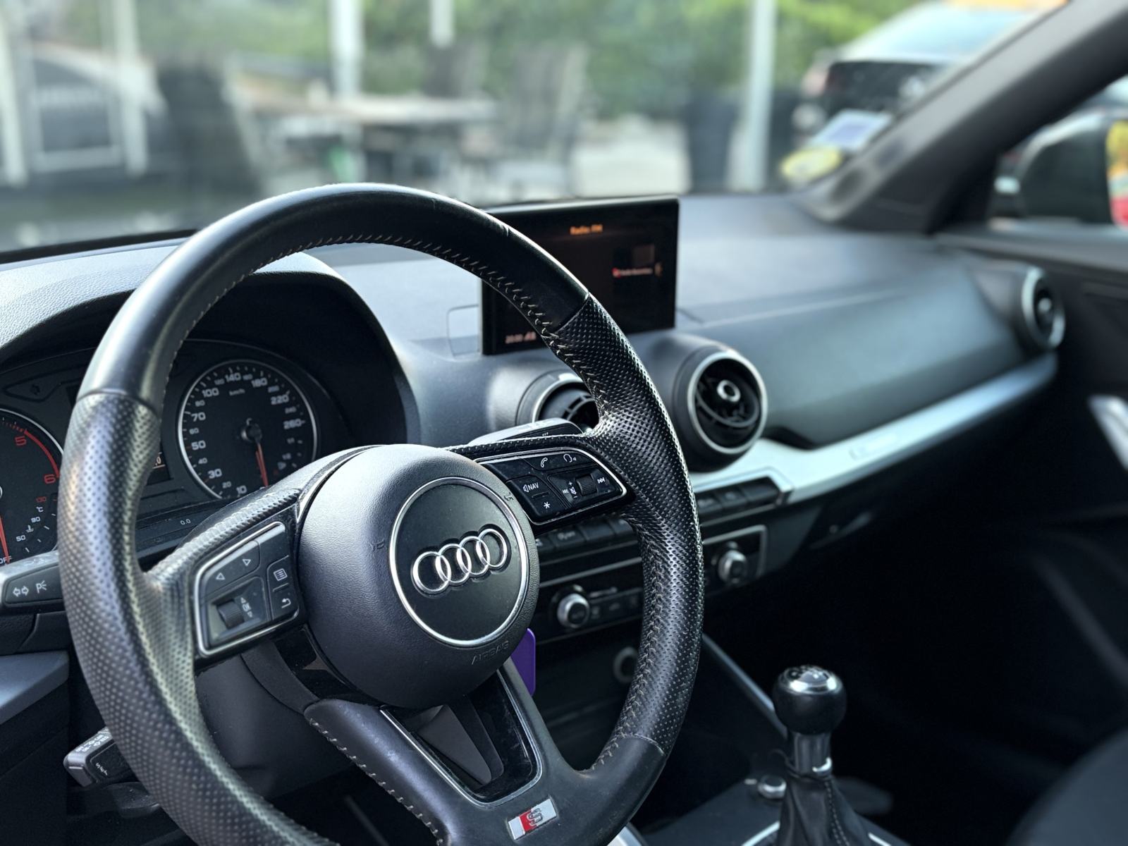 Audi Q2 30 TDI *S LINE* *Veliki servis* *Nove gume* *Jamstvo*, fotografija 19