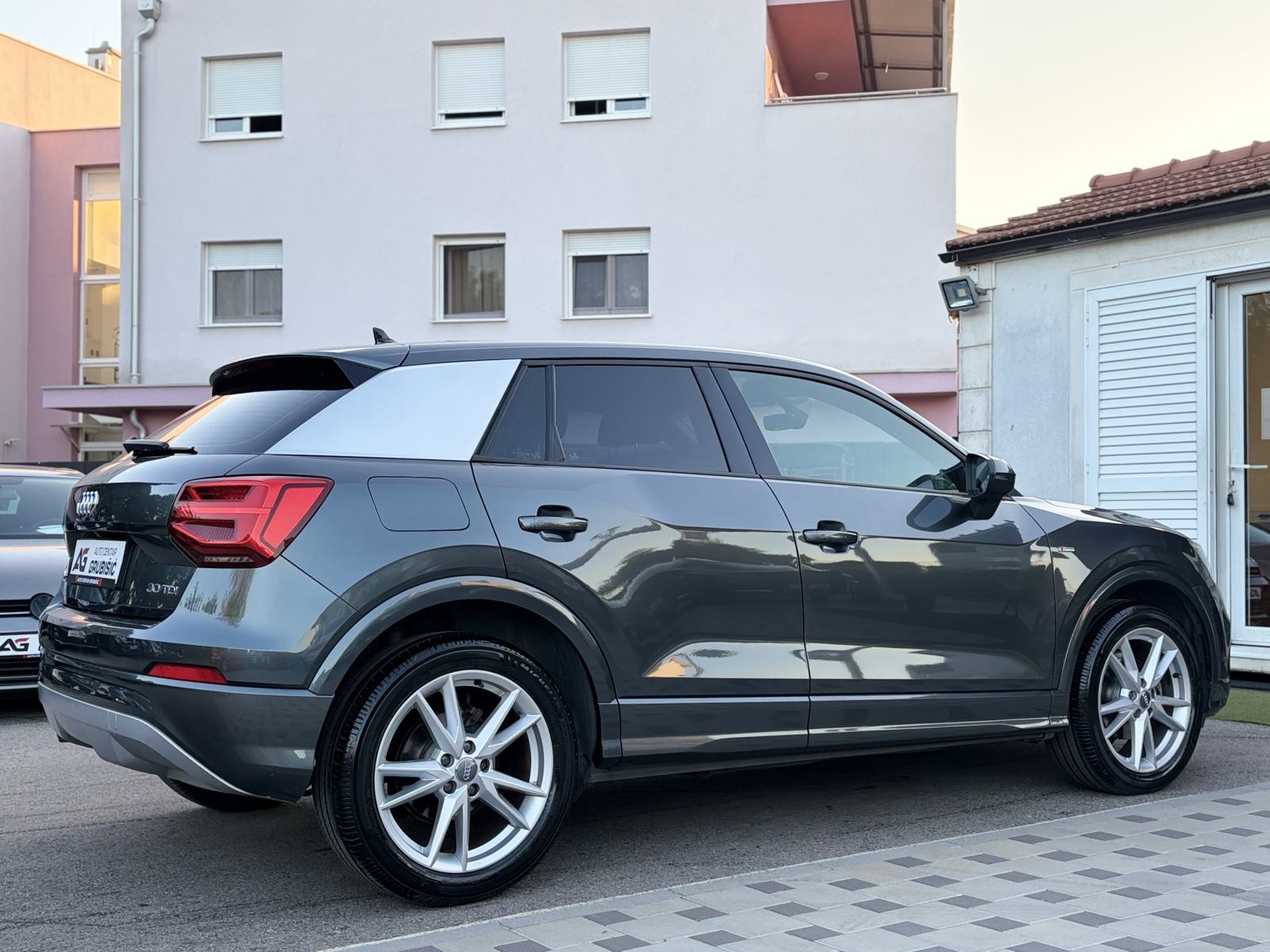 Audi Q2 30 TDI *S LINE* *Veliki servis* *Nove gume* *Jamstvo*, fotografija 7