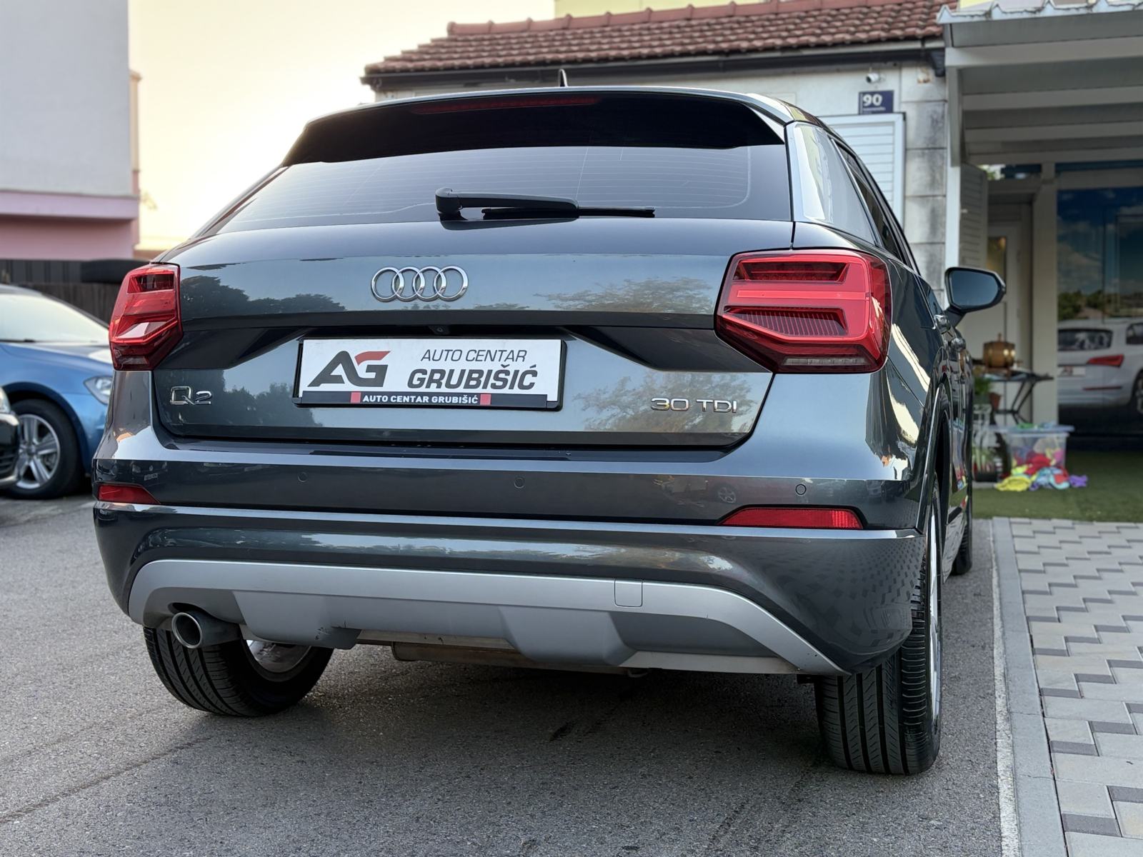 Audi Q2 30 TDI *S LINE* *Veliki servis* *Nove gume* *Jamstvo*, fotografija 18