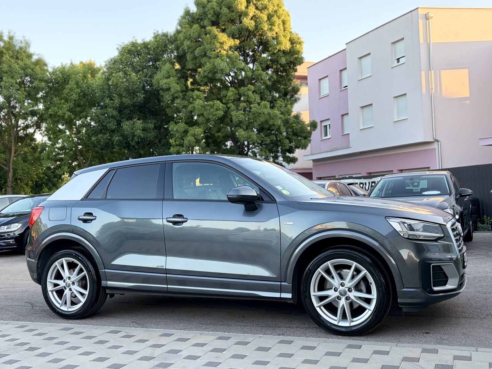 Audi Q2 30 TDI *S LINE* *Veliki servis* *Nove gume* *Jamstvo*, fotografija 13