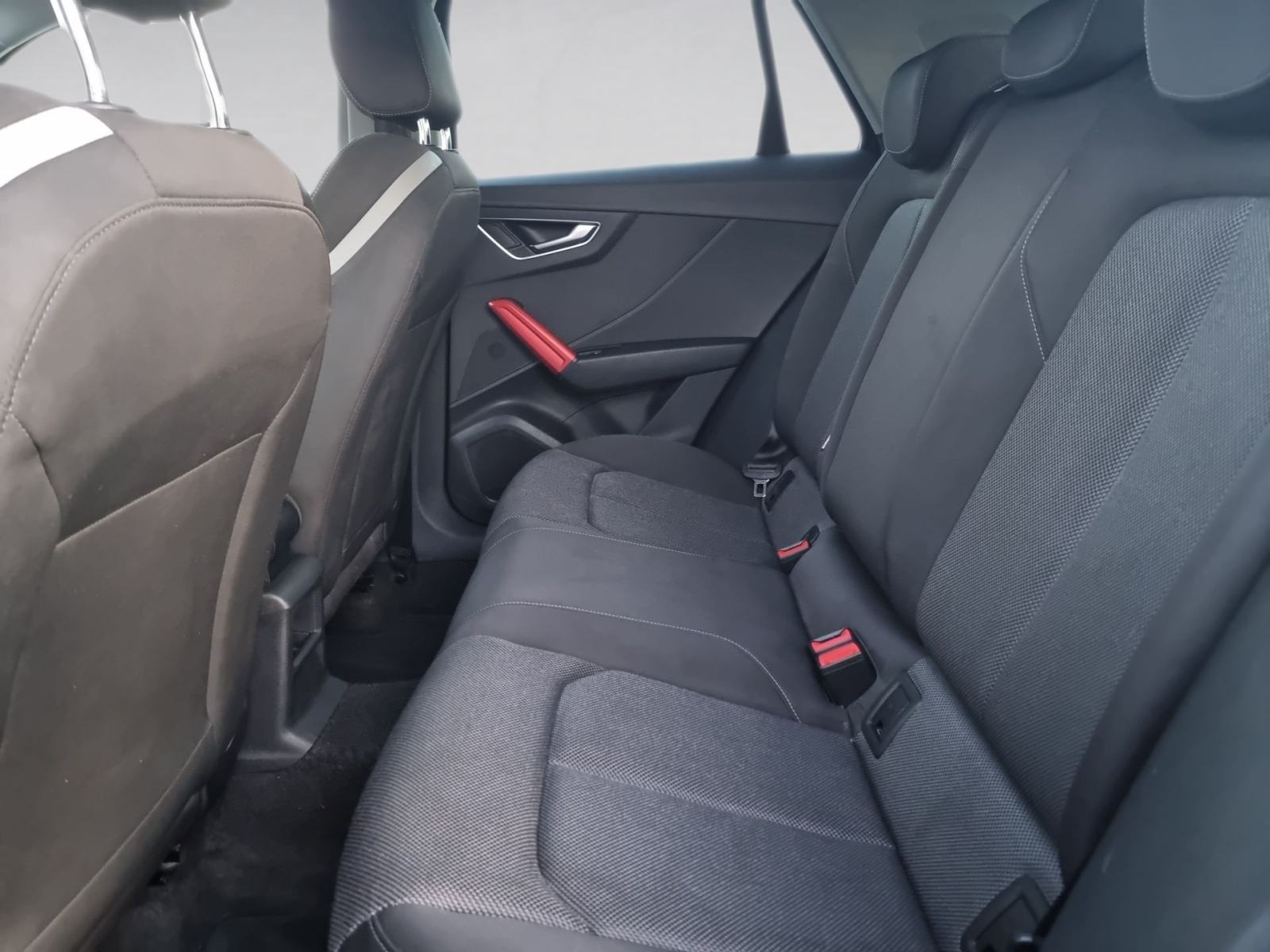 AUDI Q2 30 TFSI S-TRONIC,LED, PARK.SENZORI, HR AUTO,LEASING..., fotografija 20