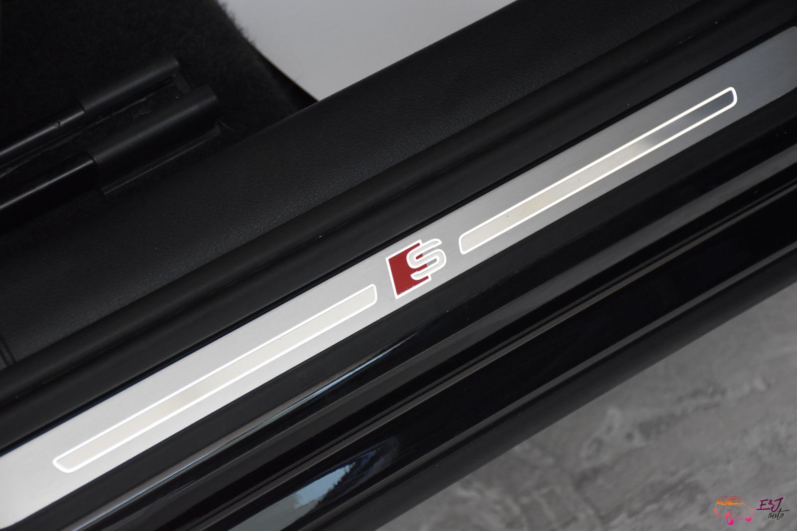 Audi Q2 35 TDI 3xS-LINE VIRTUAL MATRIX KAMERA ASSIST ALU-18, fotografija 17