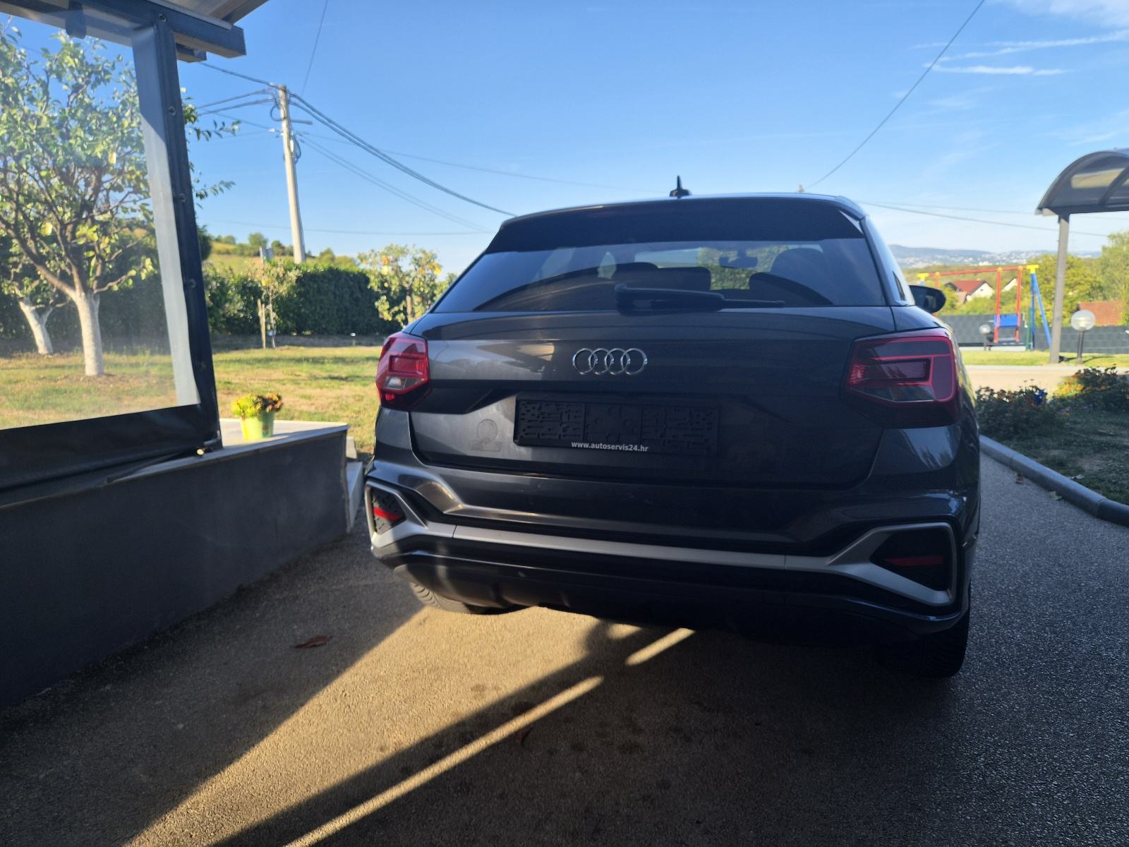 Audi Q2 35 TFSI Automatik S-line(49200km)Garancija 1 god., fotografija 4