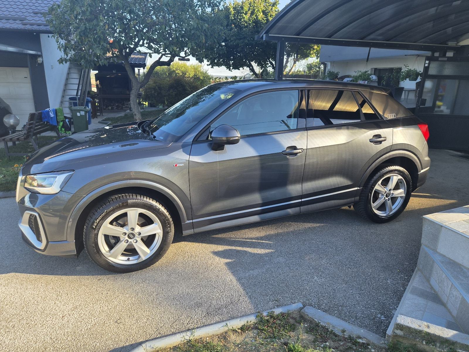 Audi Q2 35 TFSI Automatik S-line(49200km)Garancija 1 god., fotografija 15