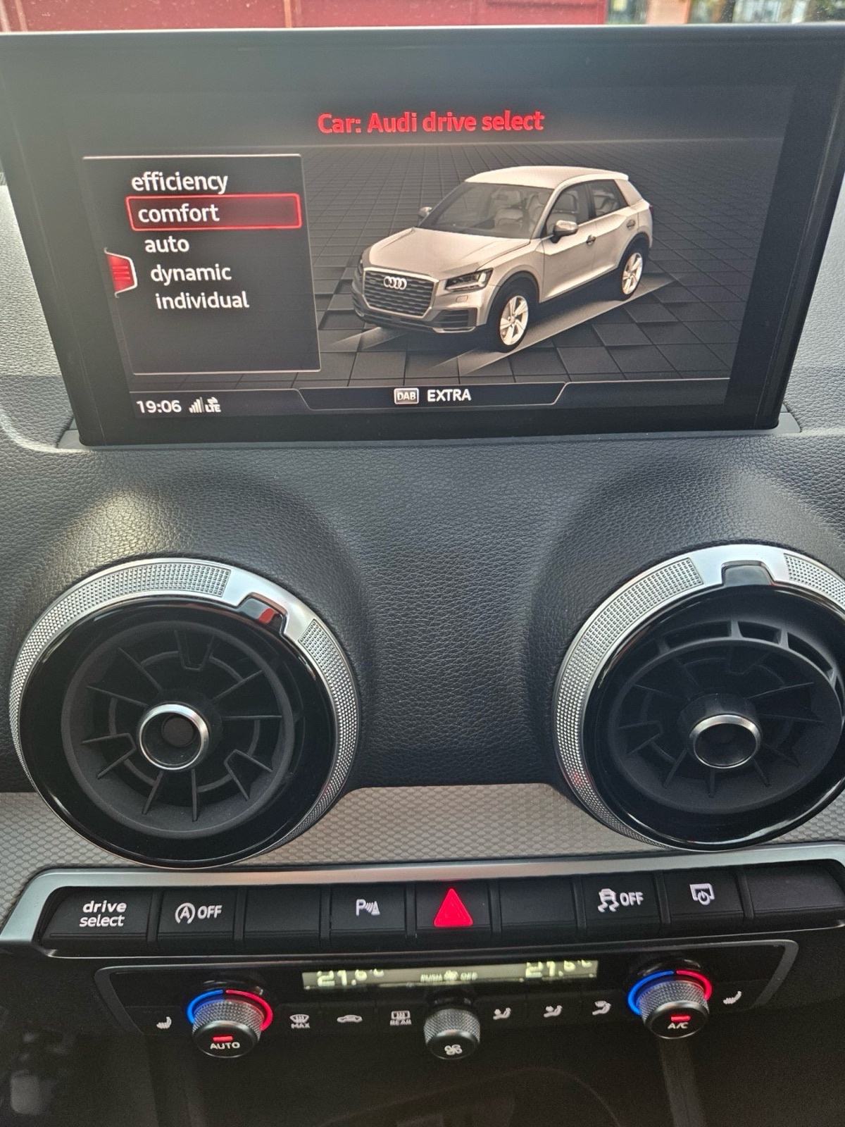 Audi Q2 35 TFSI S-tronic 150KS, navigacija, LED, virtual, jamstvo!, fotografija 20